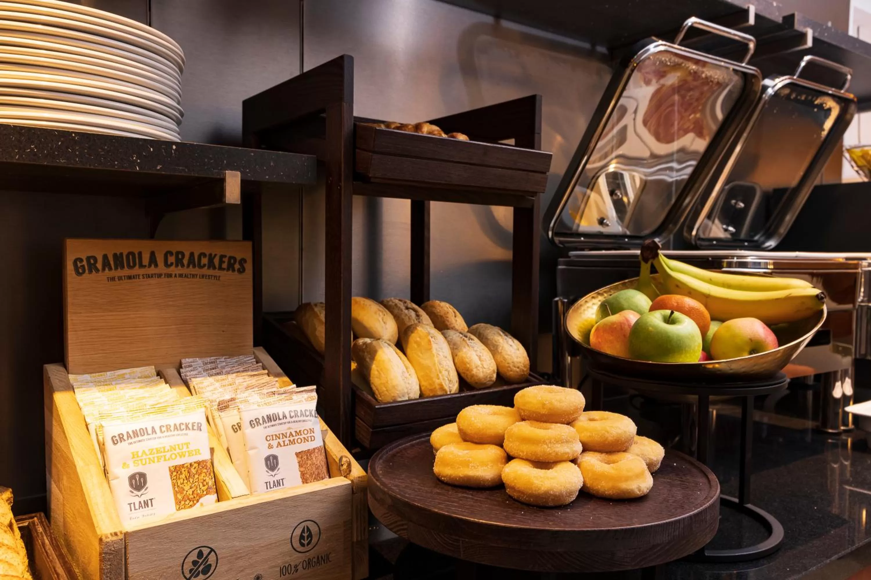 Breakfast in Huygens Place Amsterdam