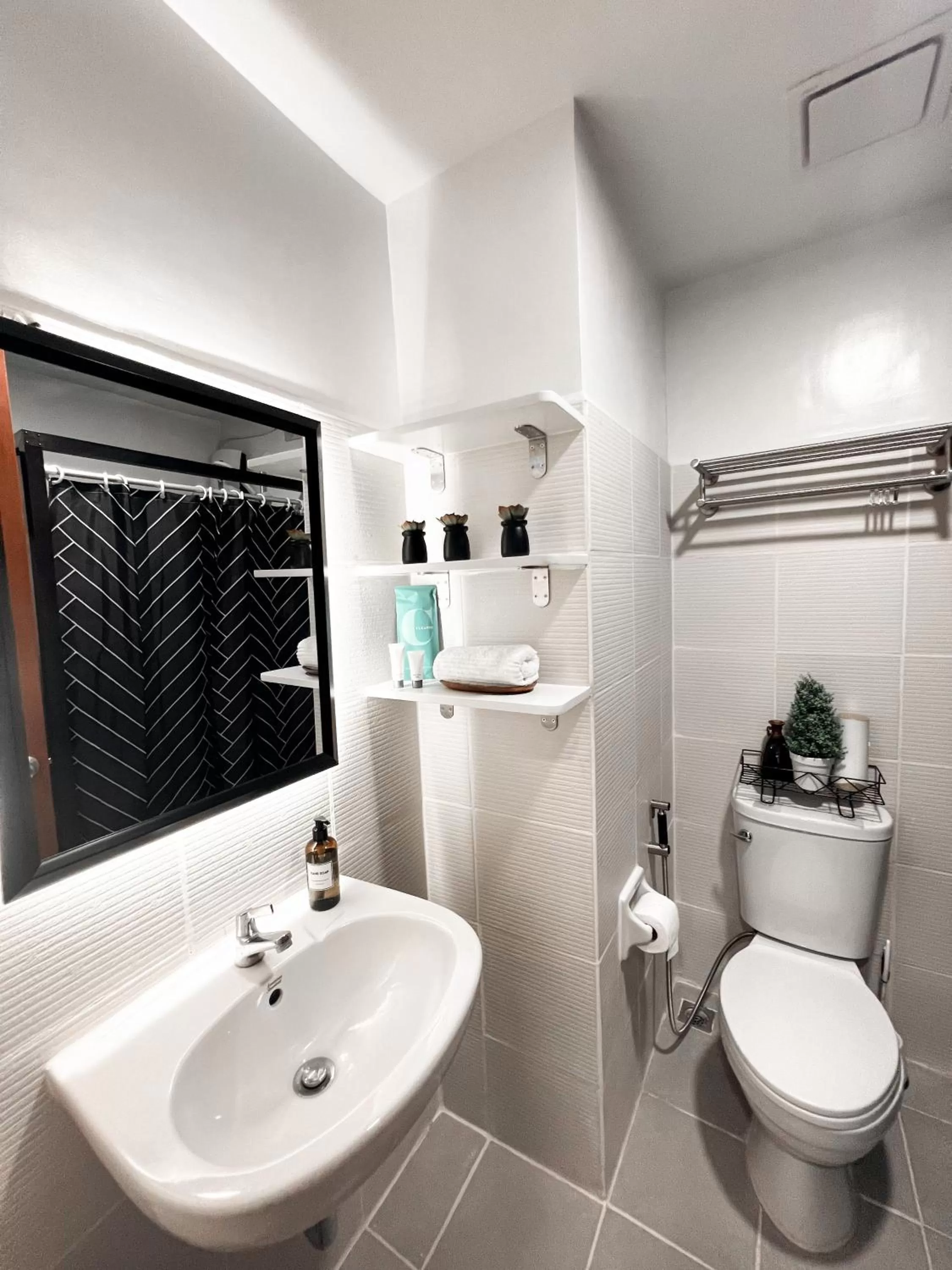 Bathroom in AZRA Bacolod at Mesavirre Garden Residences