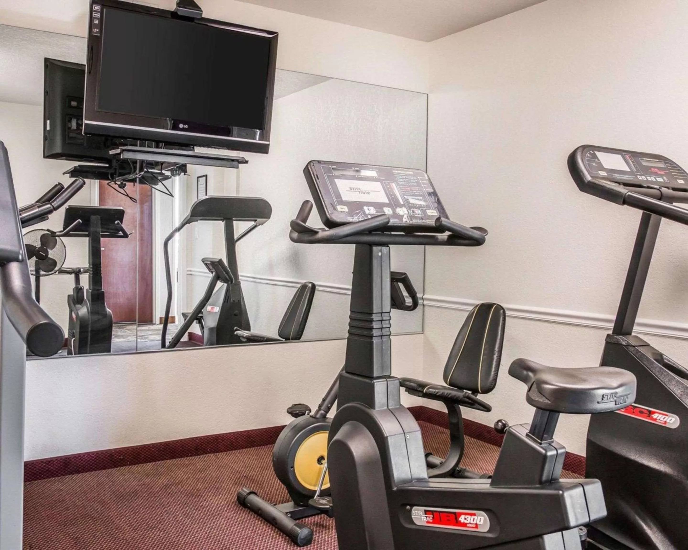 Fitness centre/facilities in Quality Inn Holland - Toledo
