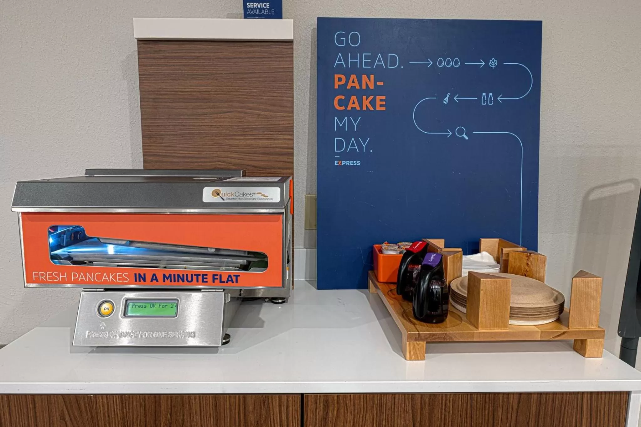 Breakfast in Holiday Inn Express Hotel & Suites East Lansing by IHG