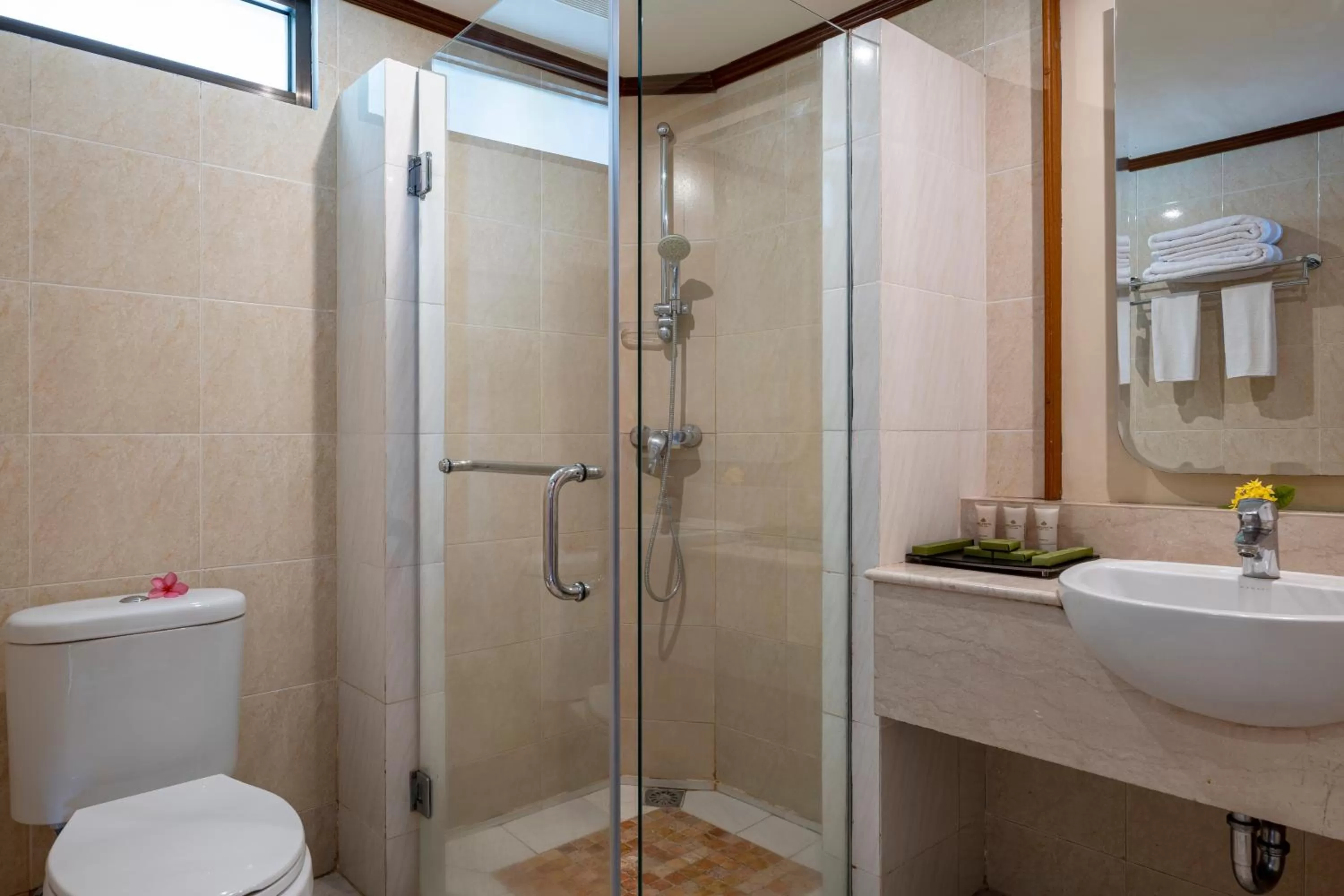 Deluxe Double or Twin Room with Sea View in Merumatta Senggigi Lombok