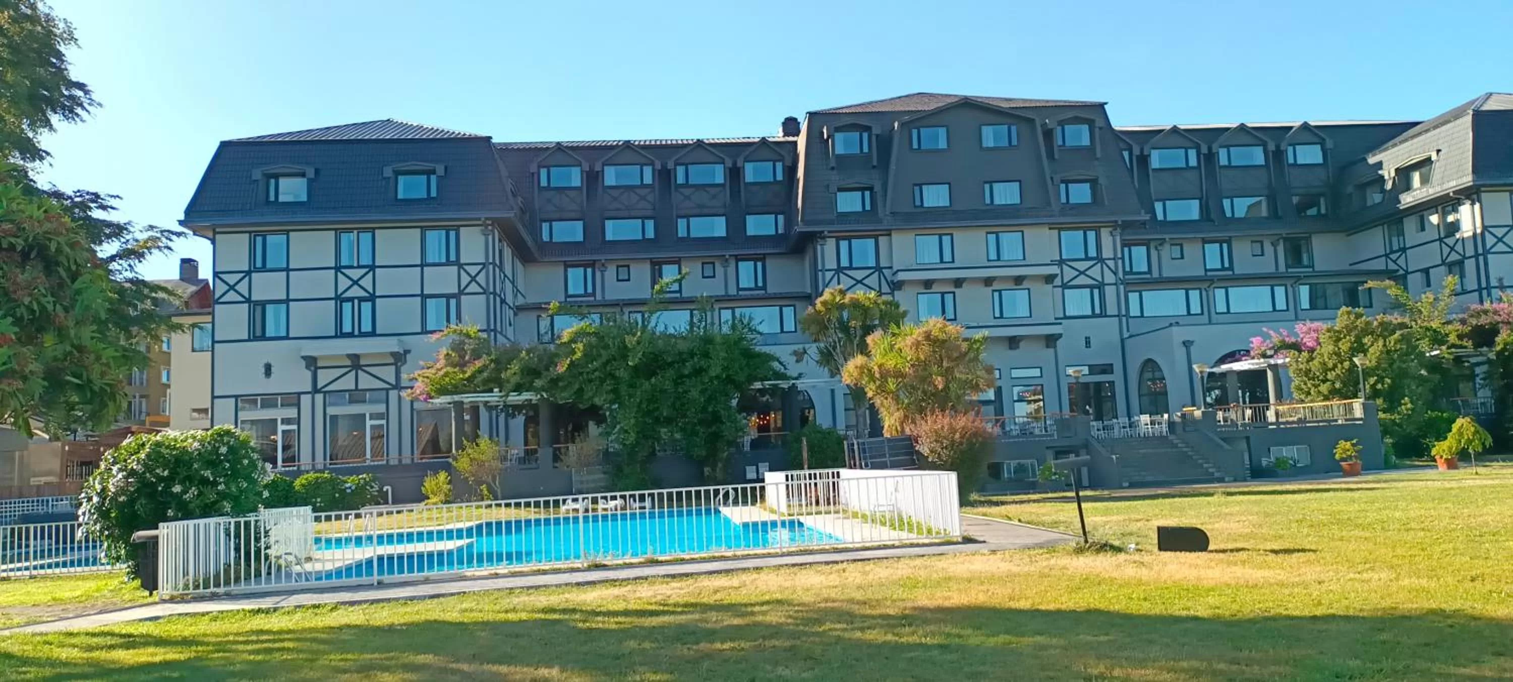 Property building in Hotel Enjoy Pucón