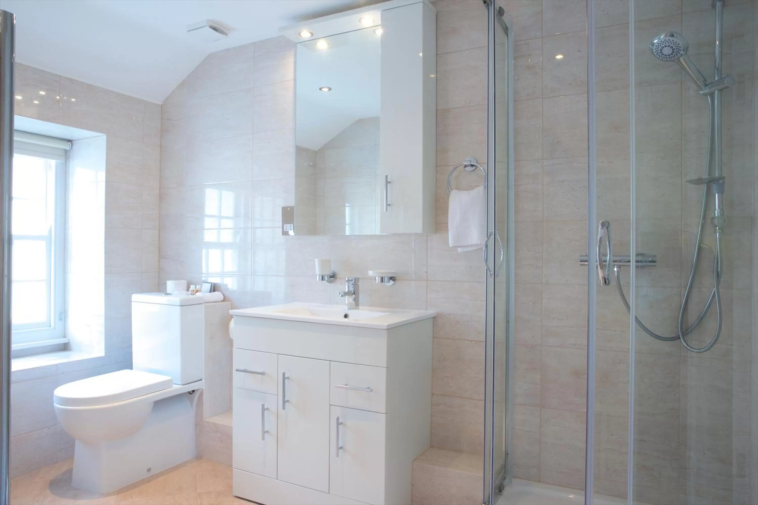 Bathroom in Lugger Hotel ‘A Bespoke Hotel’