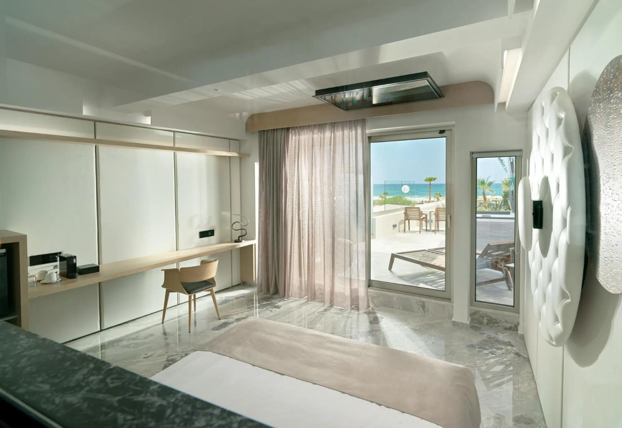 Photo of the whole room, Bed in Nautilux Rethymno by Mage Hotels