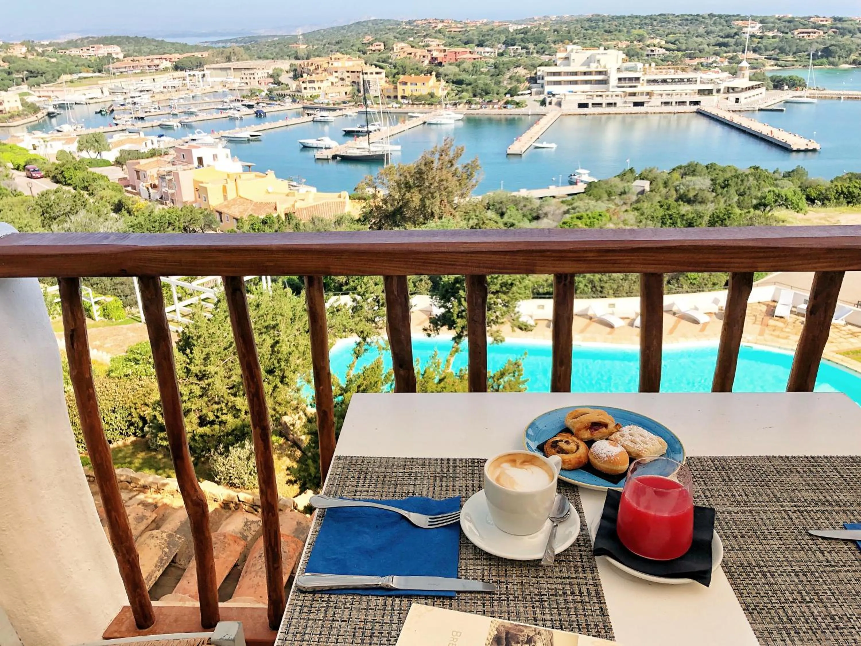 Breakfast in Hotel Luci di la Muntagna