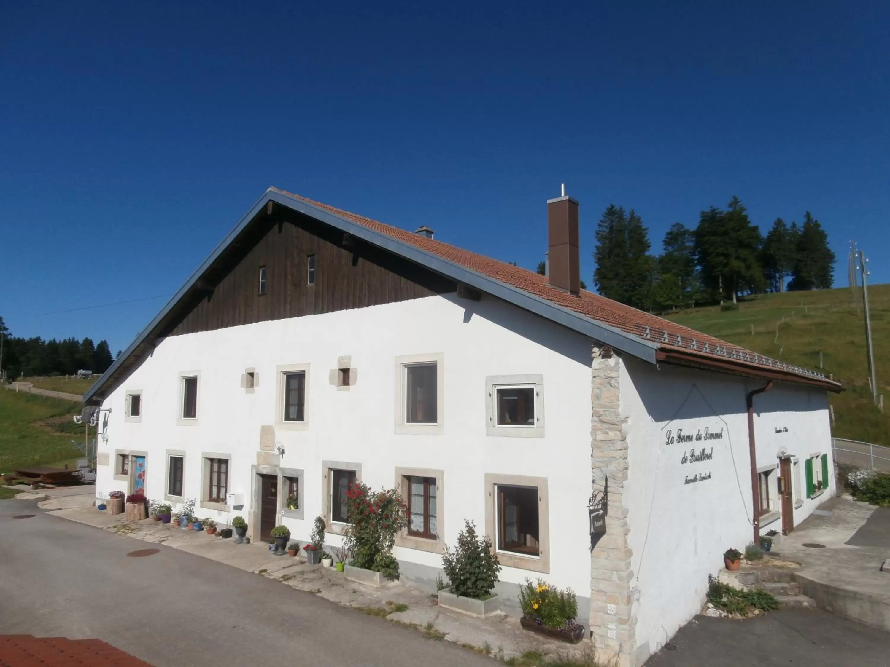 Facade/entrance, Property Building in B&B La Ferme De Pouillerel