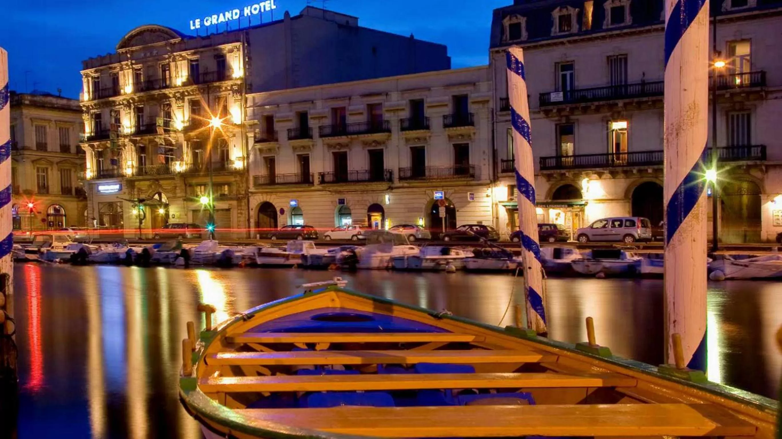Facade/entrance in Le Grand Hotel