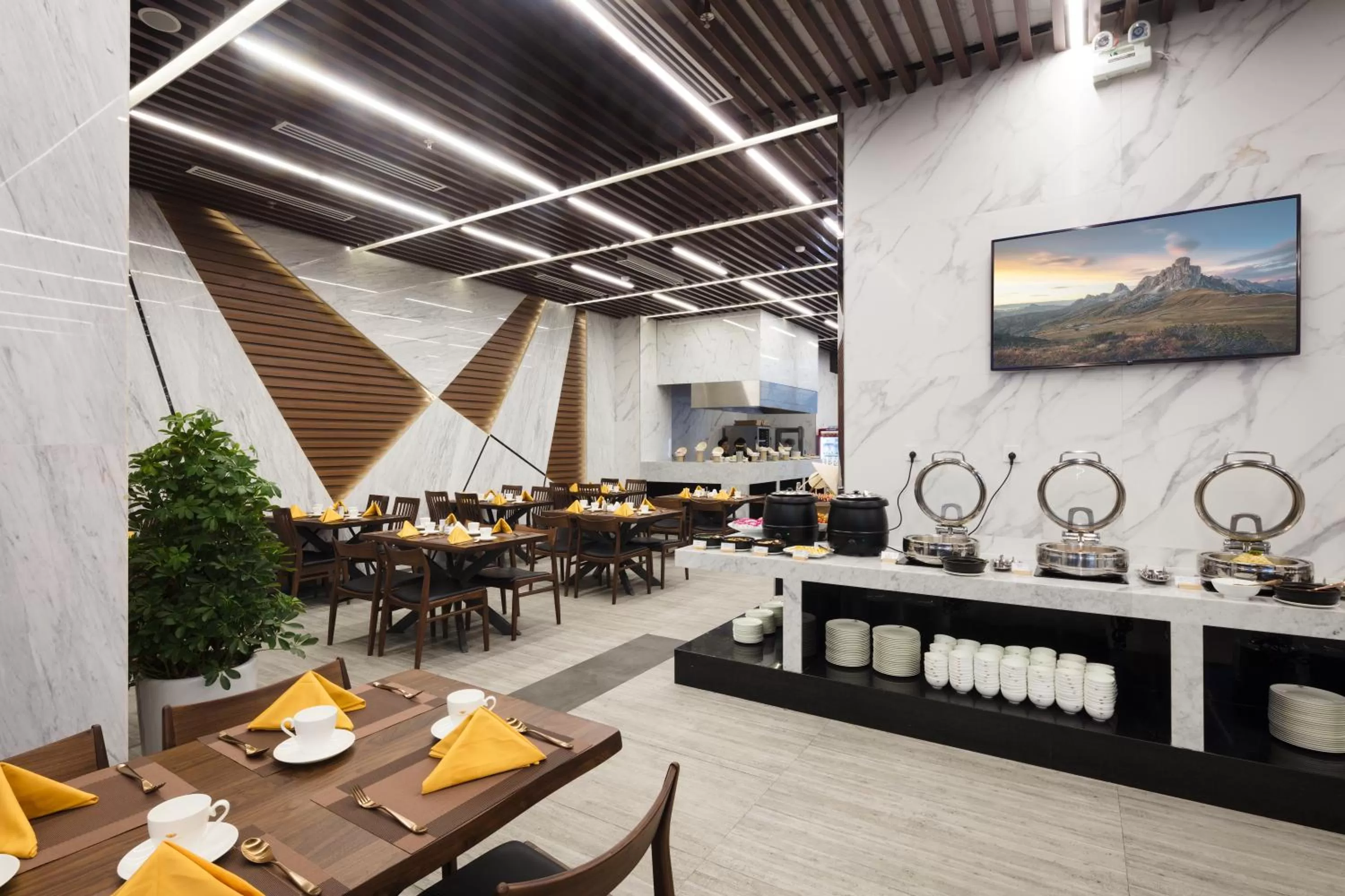 Restaurant/places to eat in Emerald Bay Hotel & Spa Nha Trang