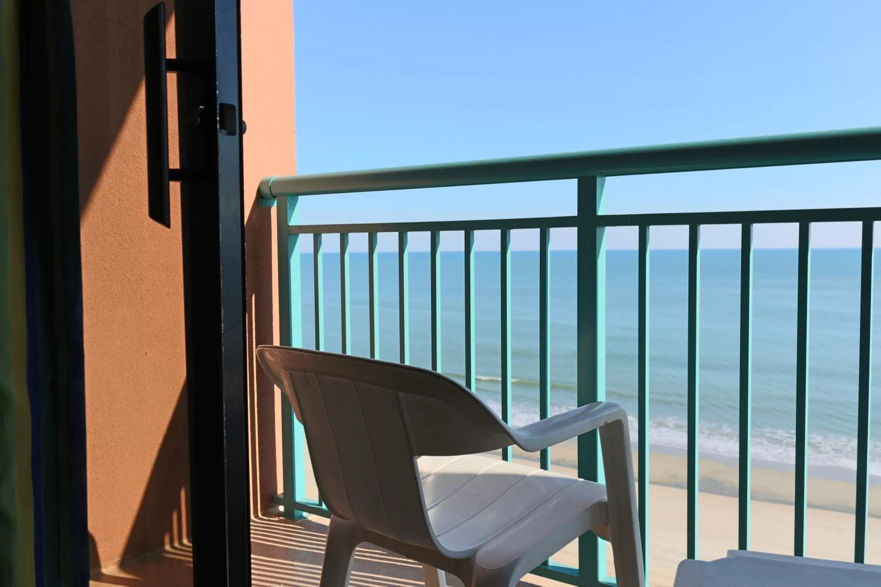 Two Queen Beds with Kitchenette in Sandcastle Oceanfront Resort South Beach