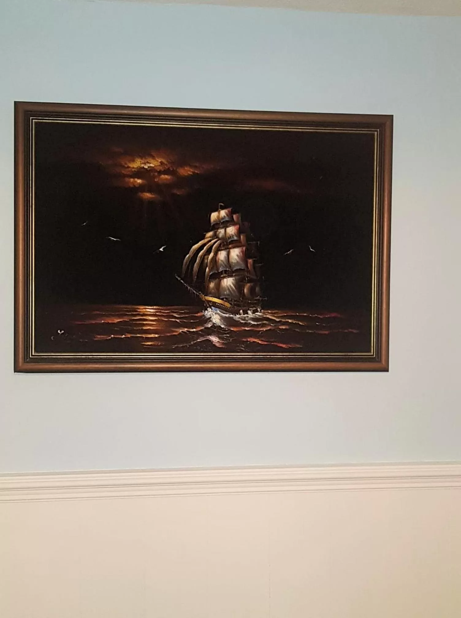 Decorative detail, TV/Entertainment Center in The Mariner Guest House