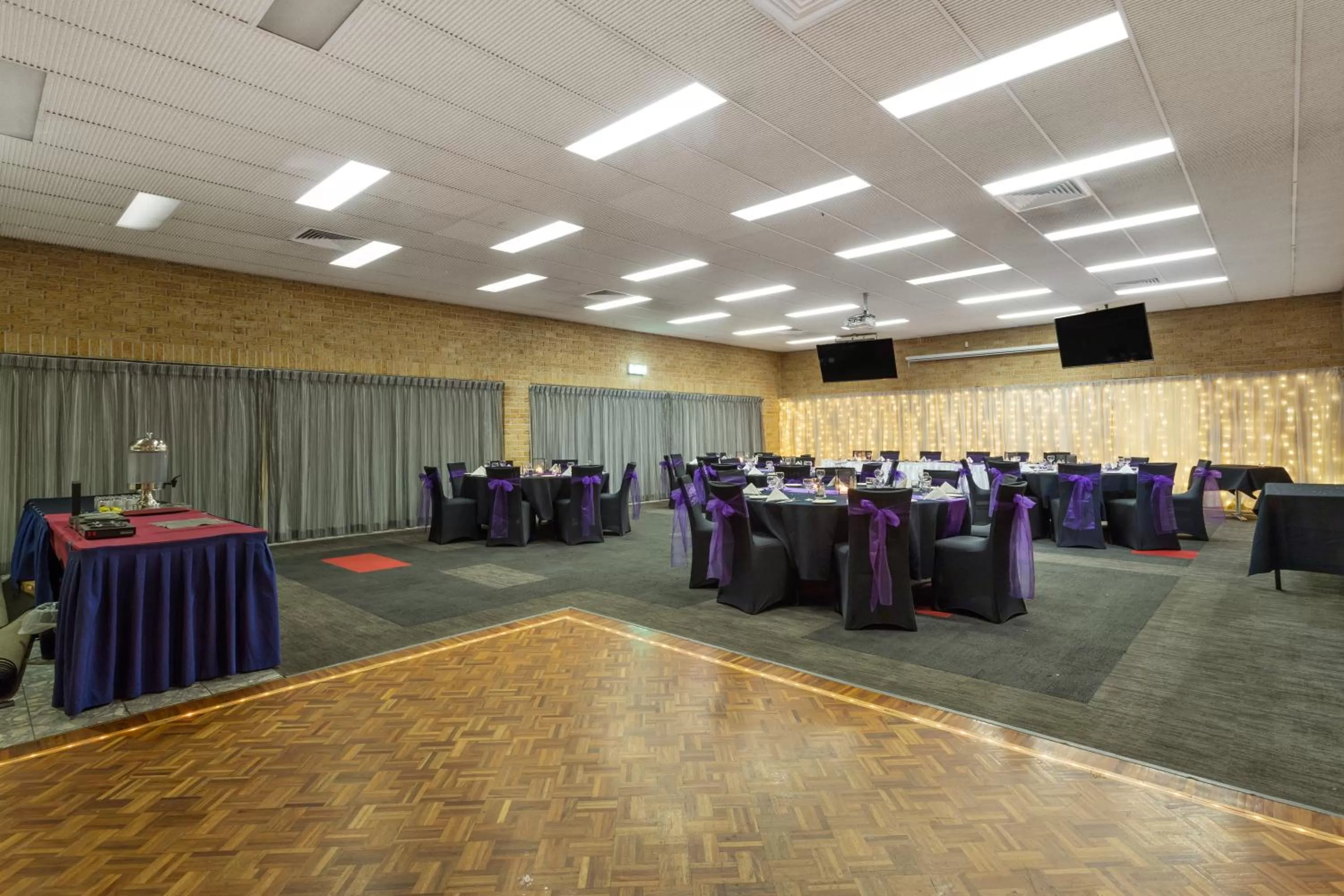 Other in Coopers Colonial Motel