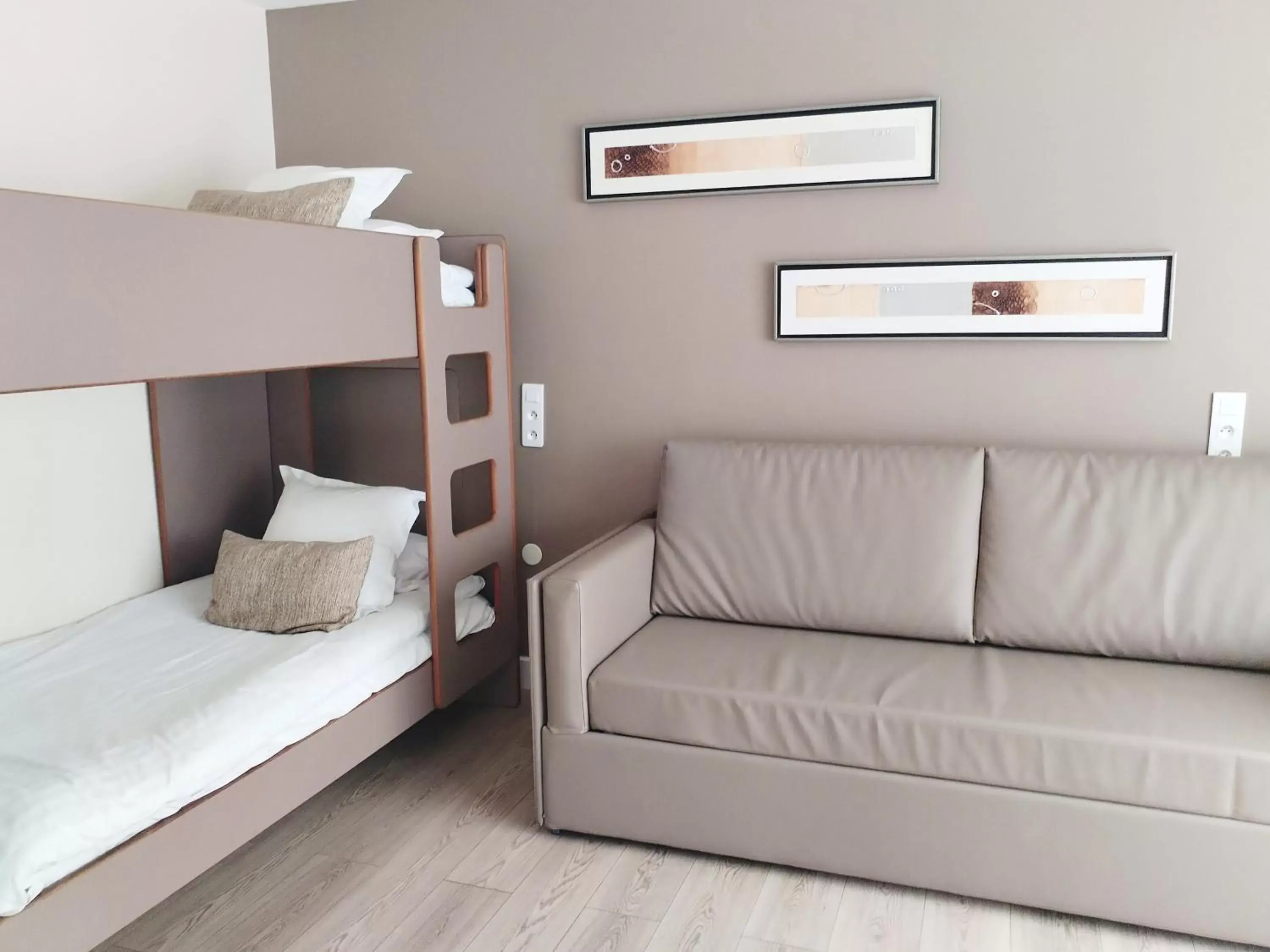 Family Suite in Best Western Plus Hôtel la Rade Family Suite in Best Western Plus Hôtel la Rade