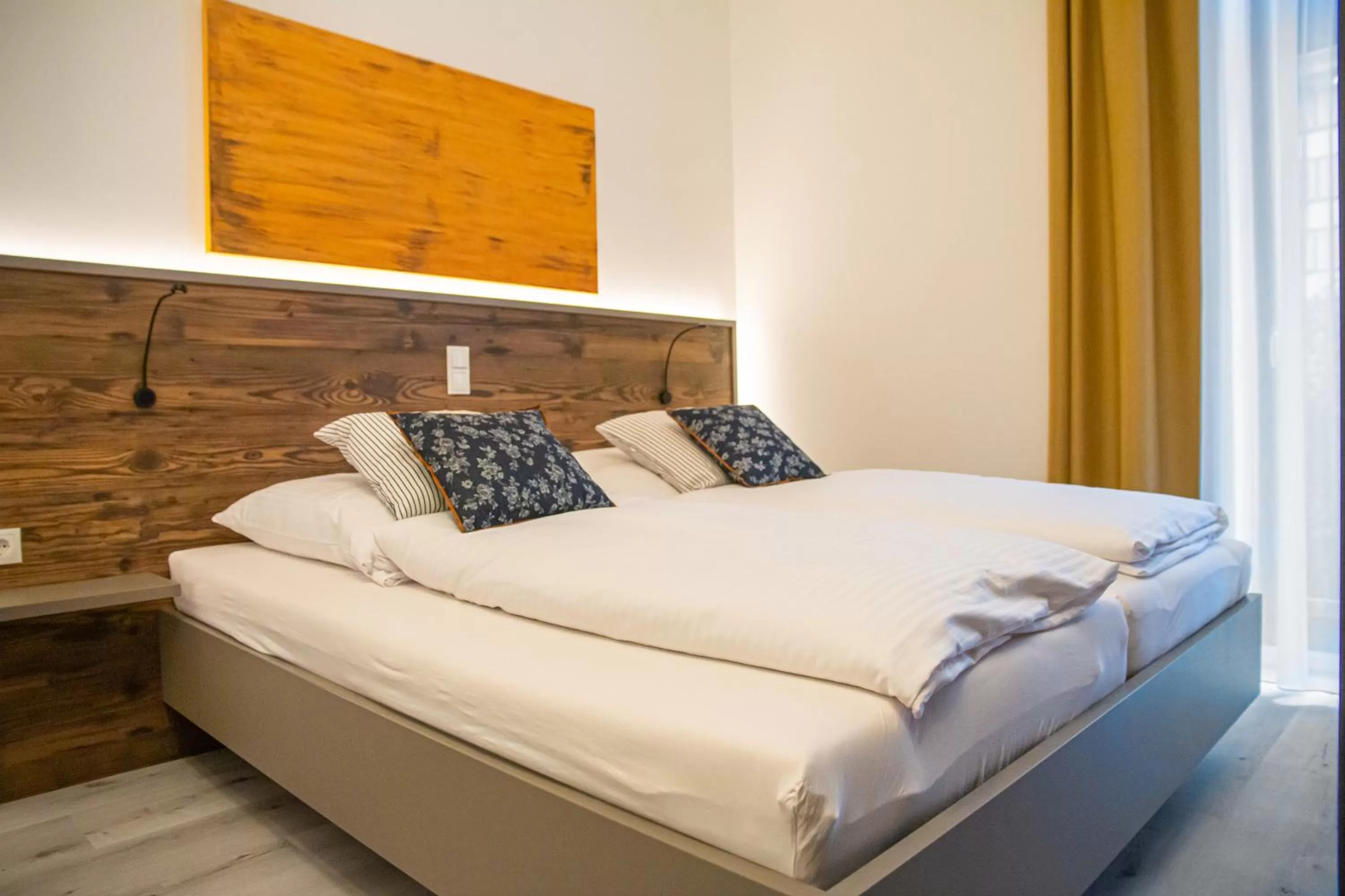 Photo of the whole room, Bed in City Hotel Bamberg