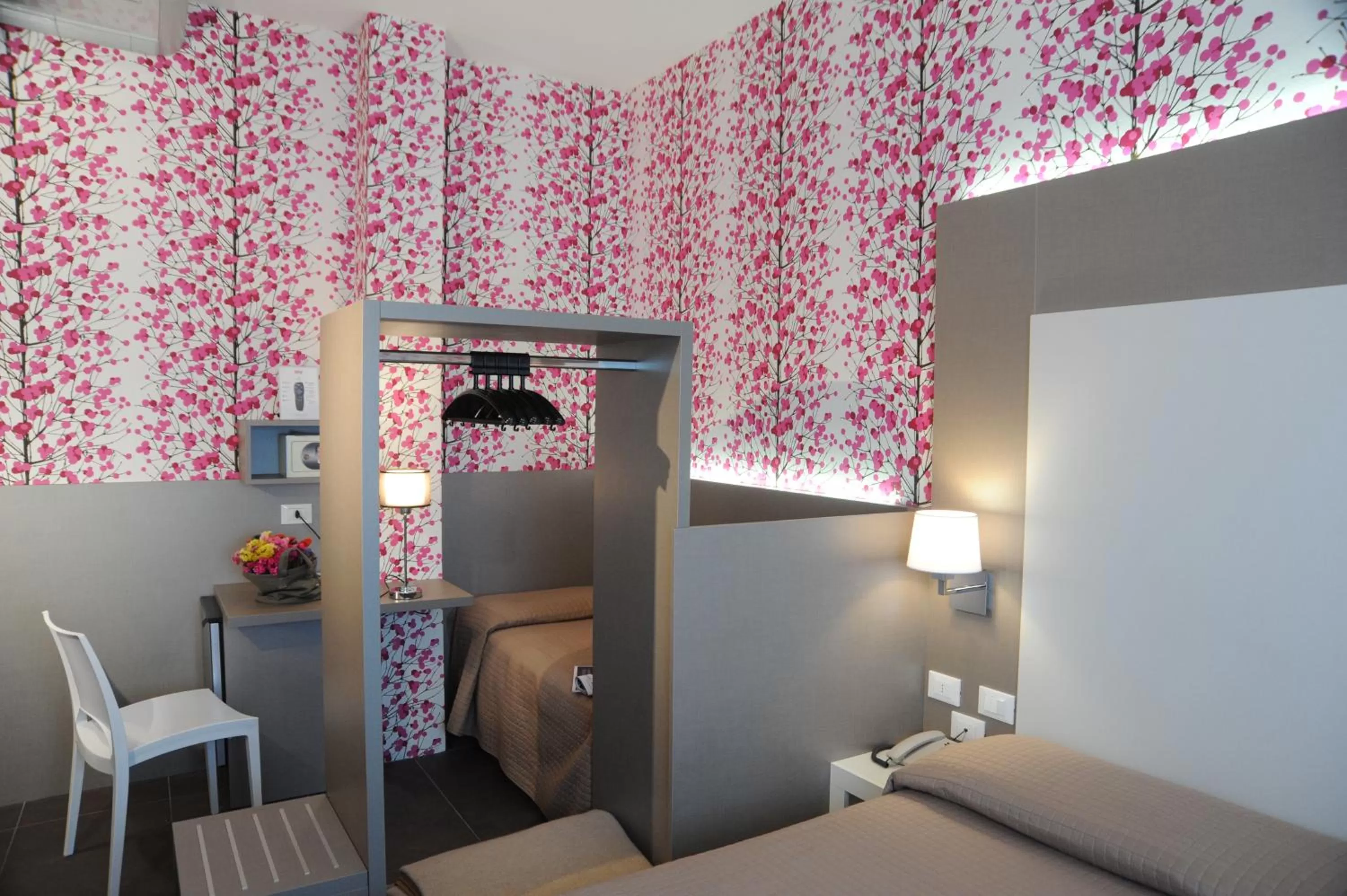 Bedroom, Bed in Hotel Astoria