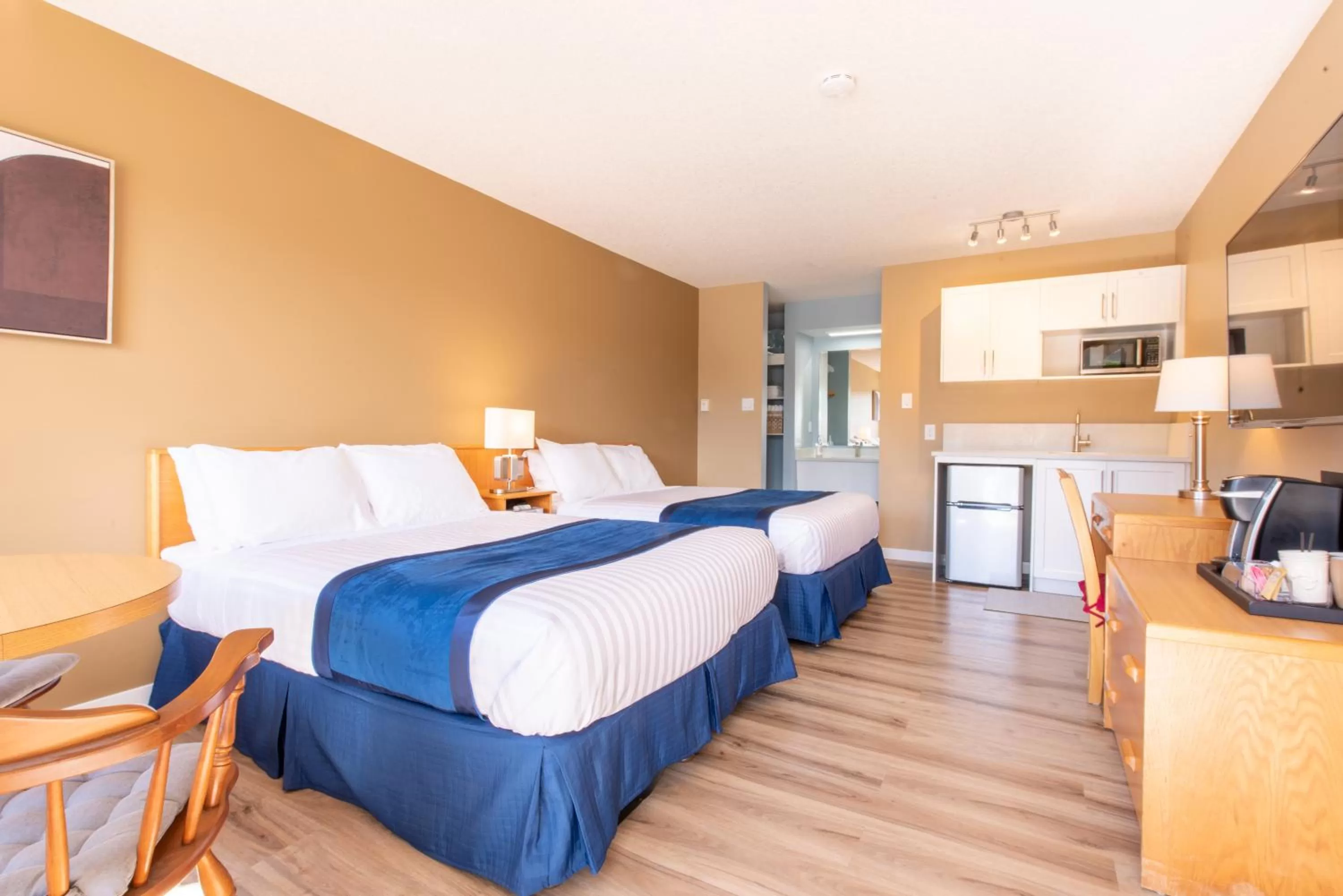 Bed in Ocean Crest Motel