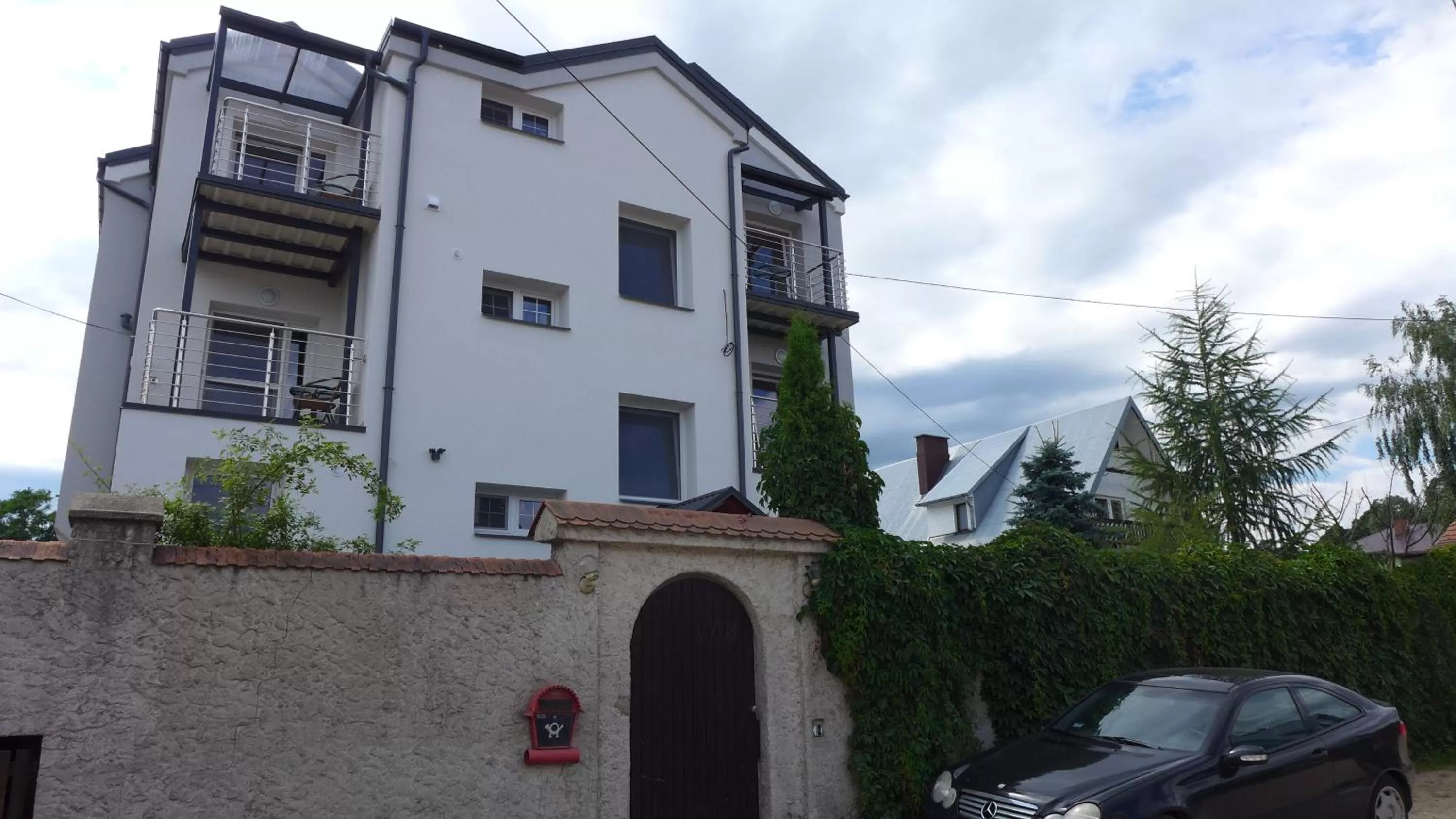 Facade/entrance, Property Building in Villa MB