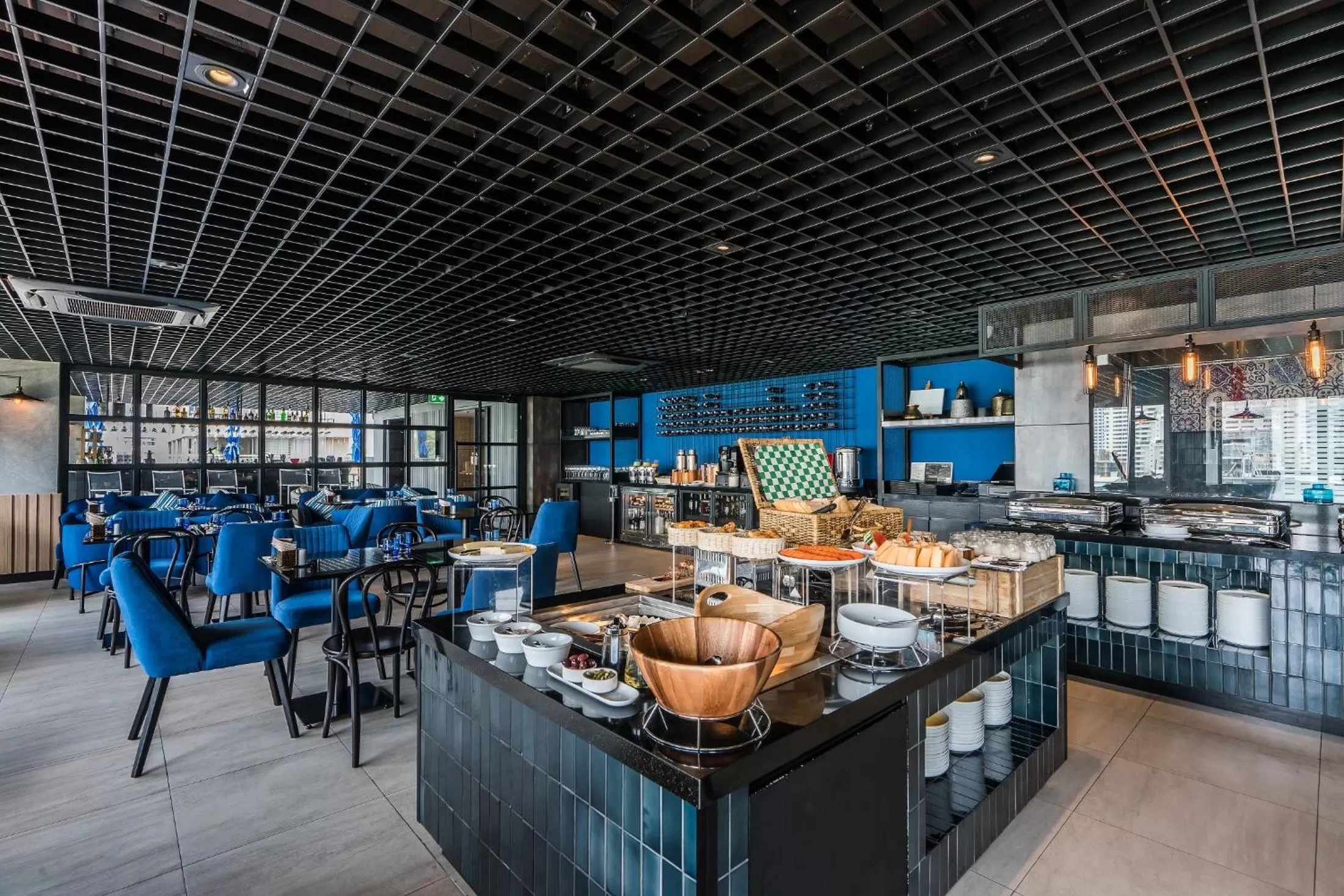 Restaurant/places to eat in The Key Premier Hotel Sukhumvit Bangkok