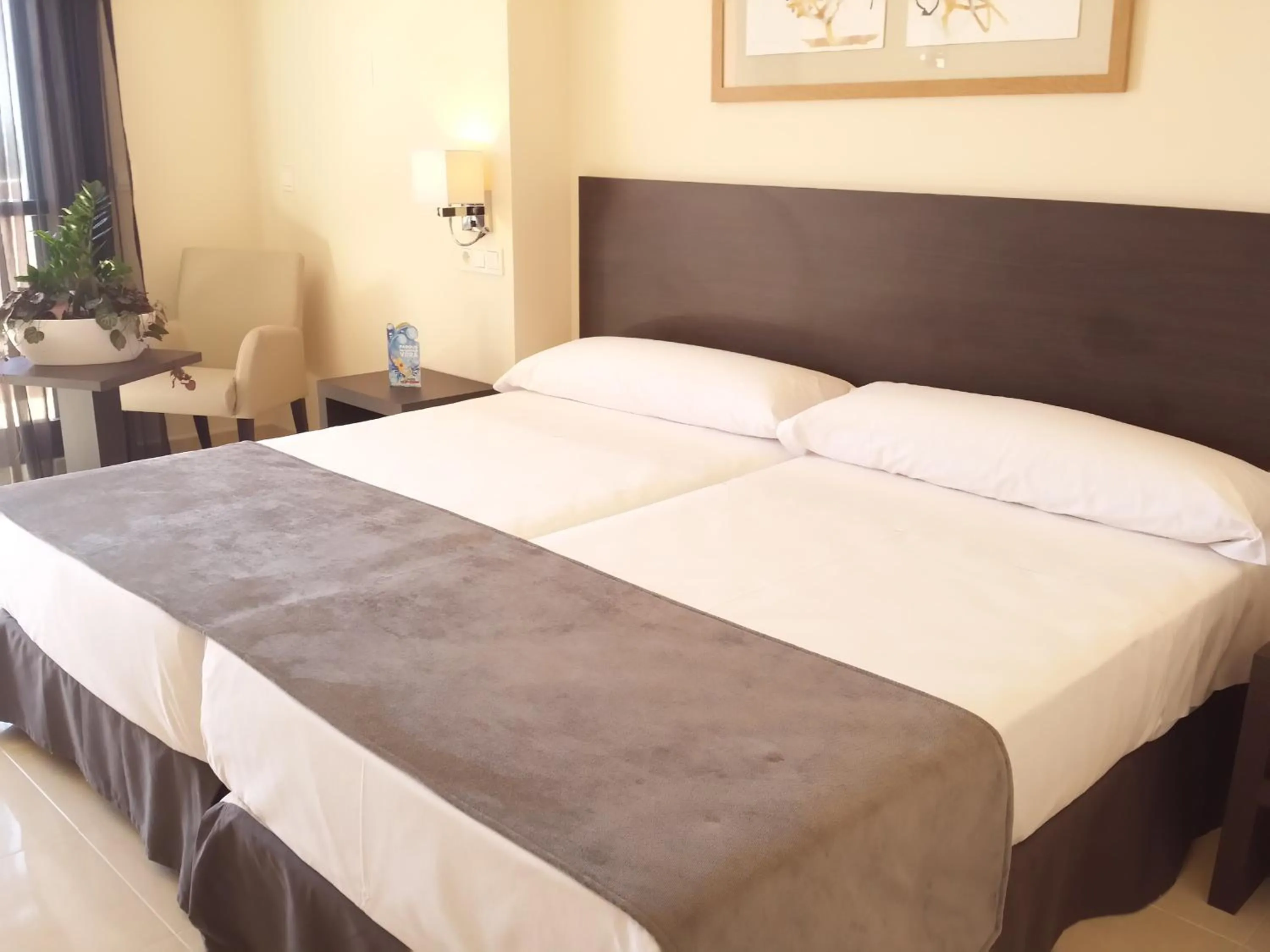 Bedroom in Hotel Adaria Vera