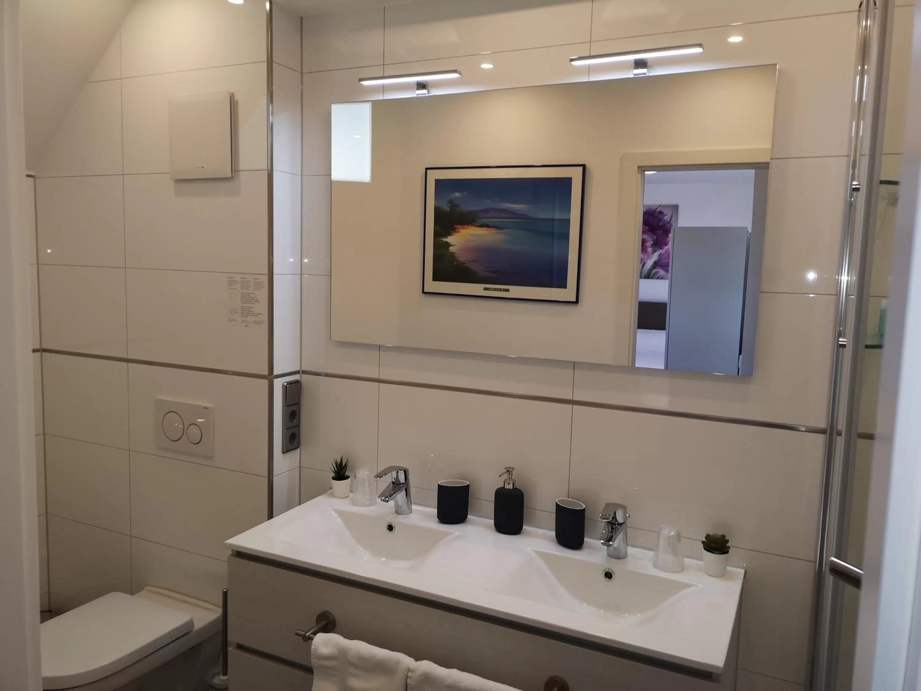 Shower in Tuniberg Restaurant Hotel