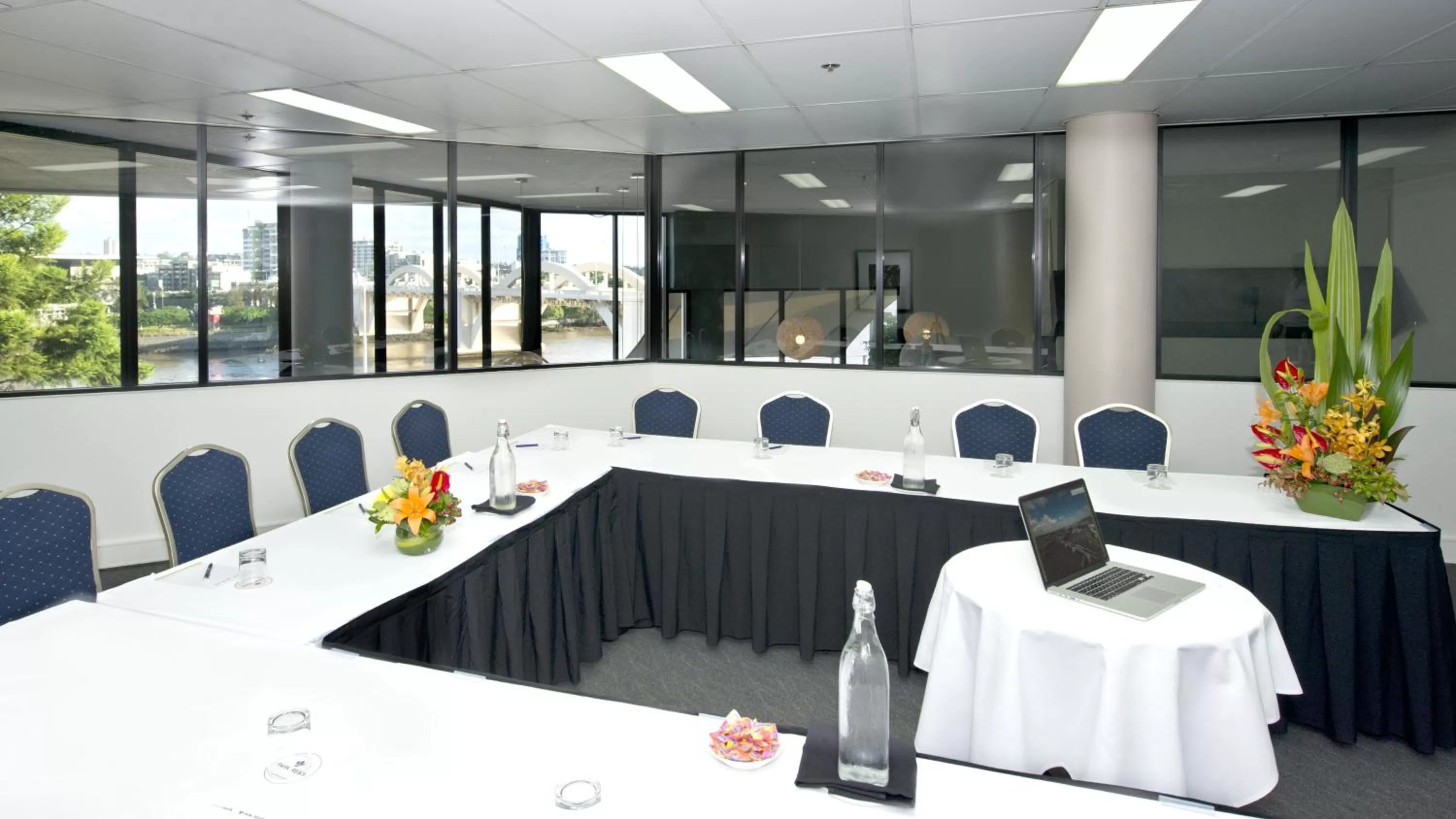 Banquet/Function facilities in Park Regis North Quay