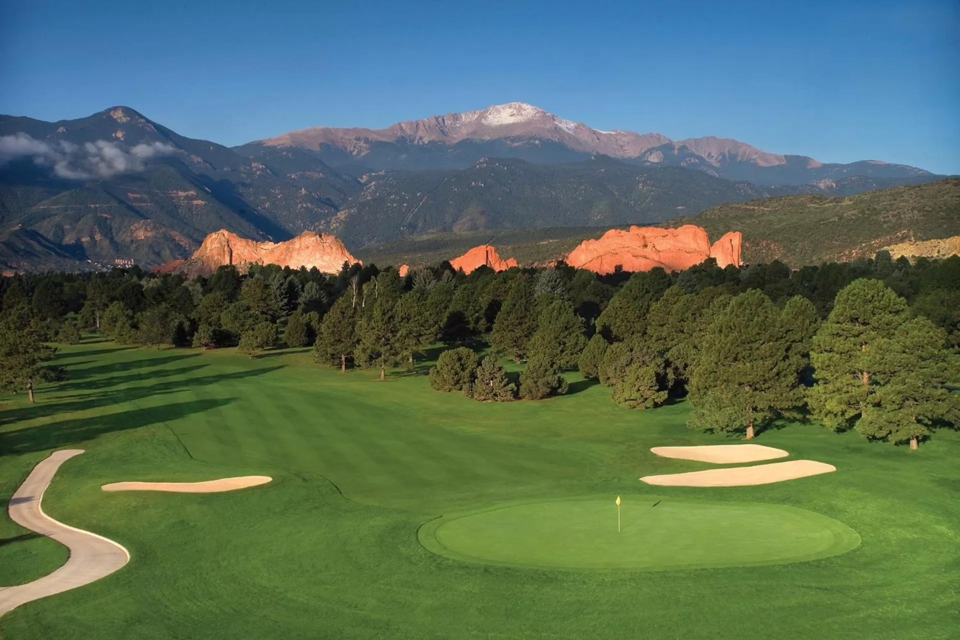 Golfcourse in Garden of the Gods Resort & Club