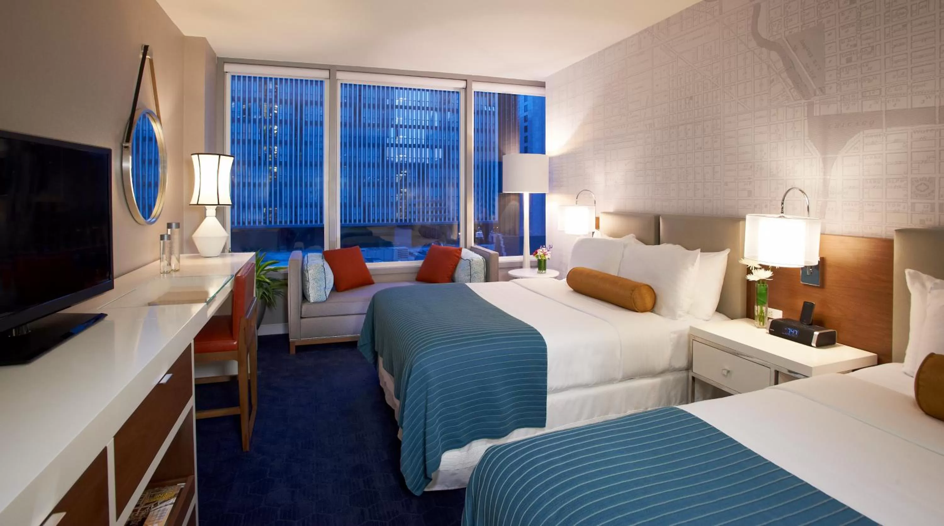 Bedroom, Bed in Kinzie Hotel