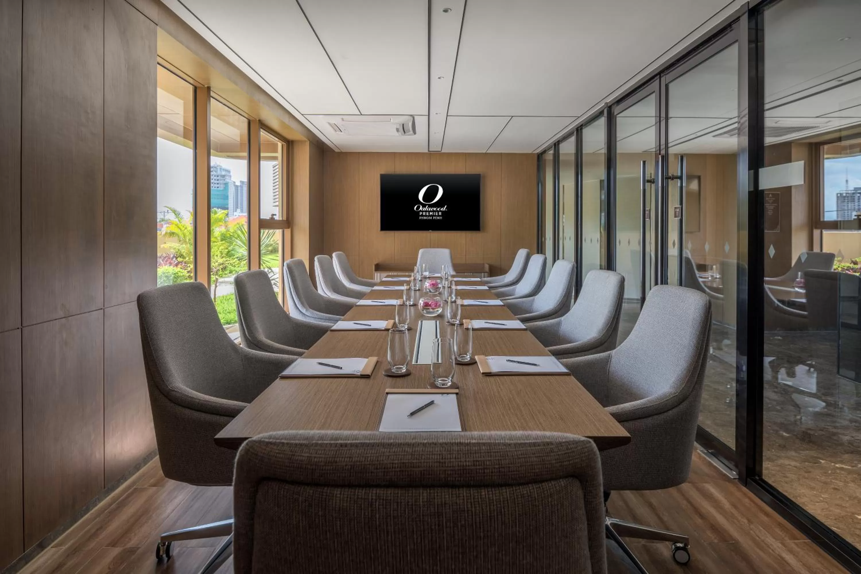 Meeting/conference room in Oakwood Premier Phnom Penh