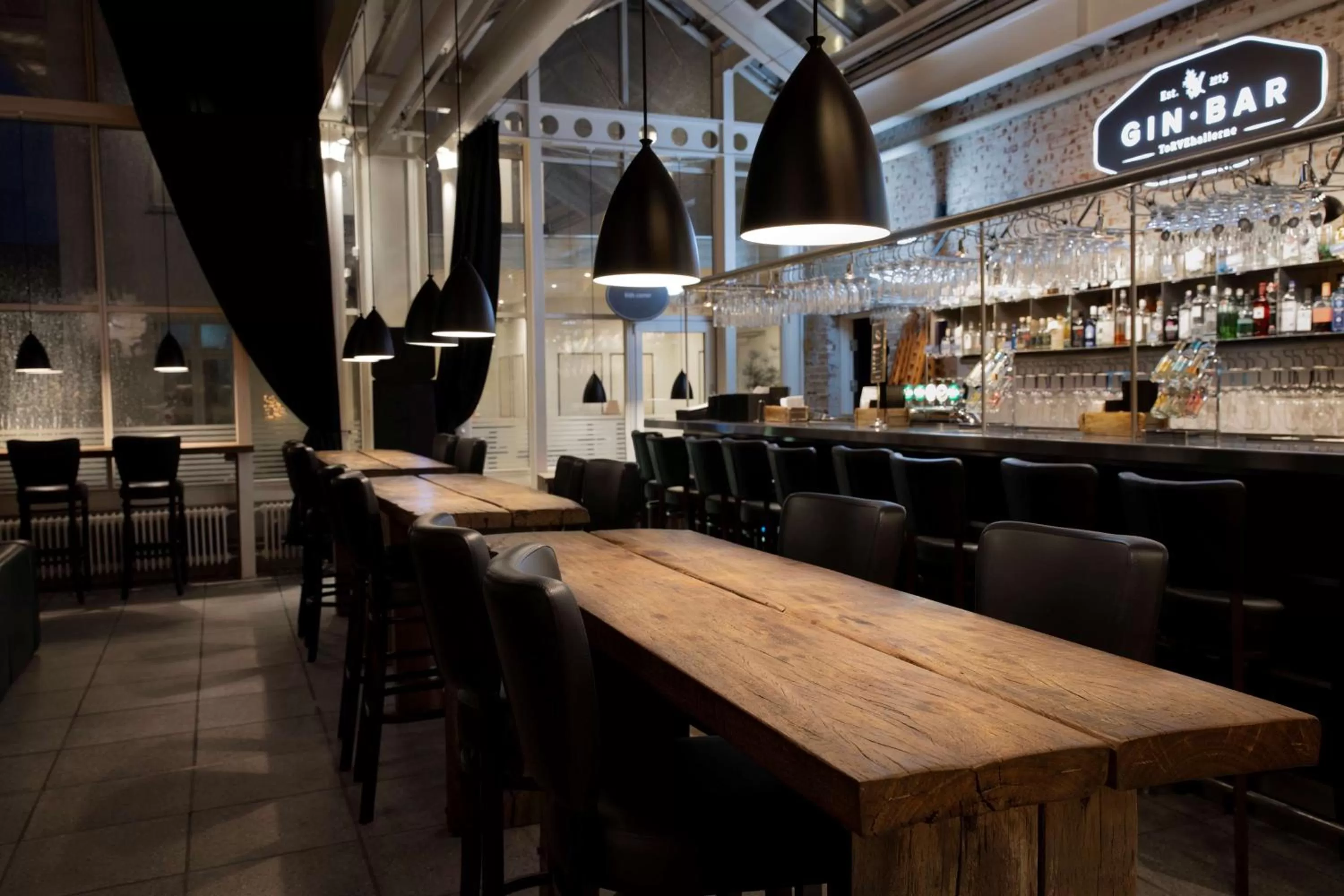 Lounge or bar in Best Western ToRVEhallerne