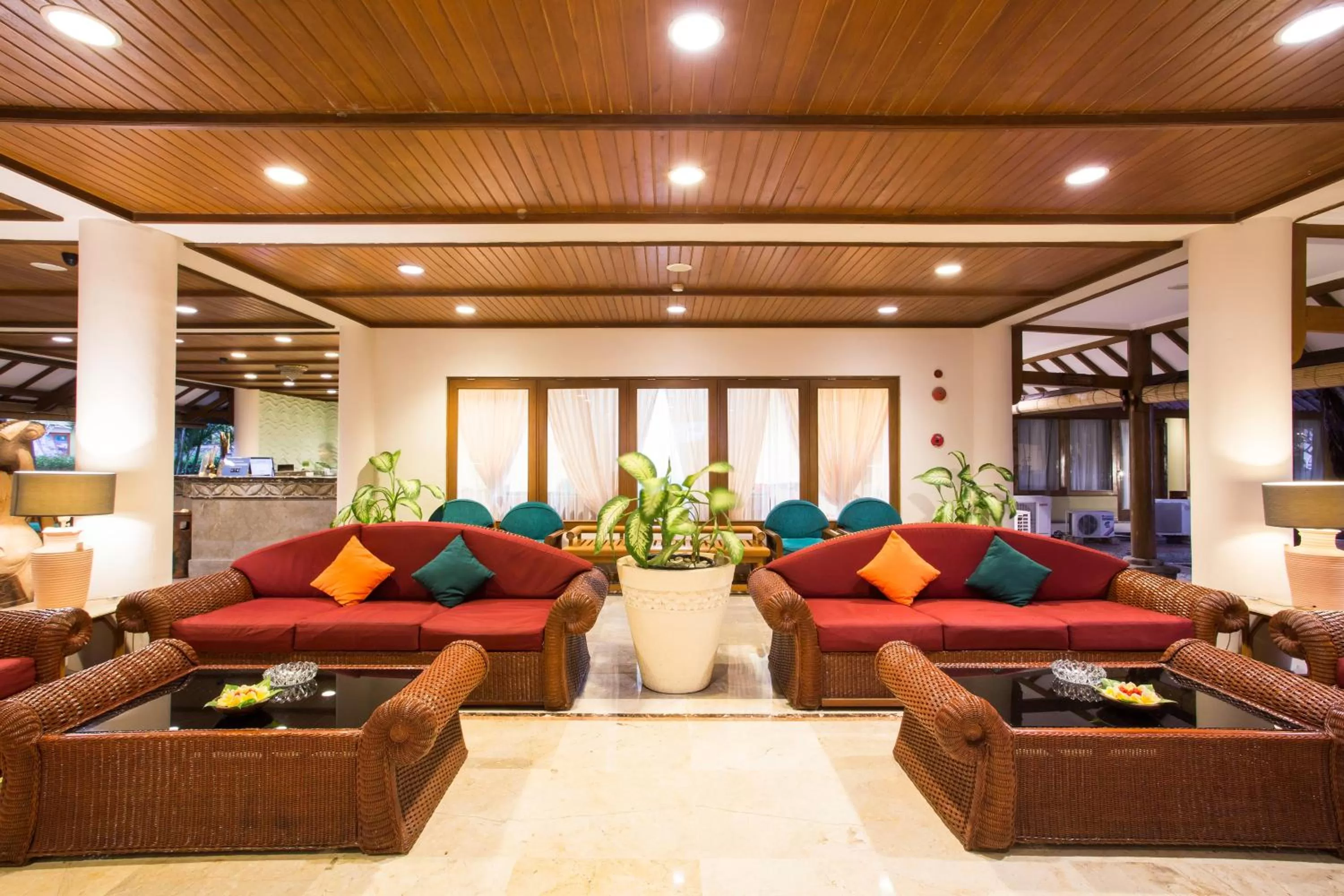 Lobby or reception in Plagoo Holiday Hotel