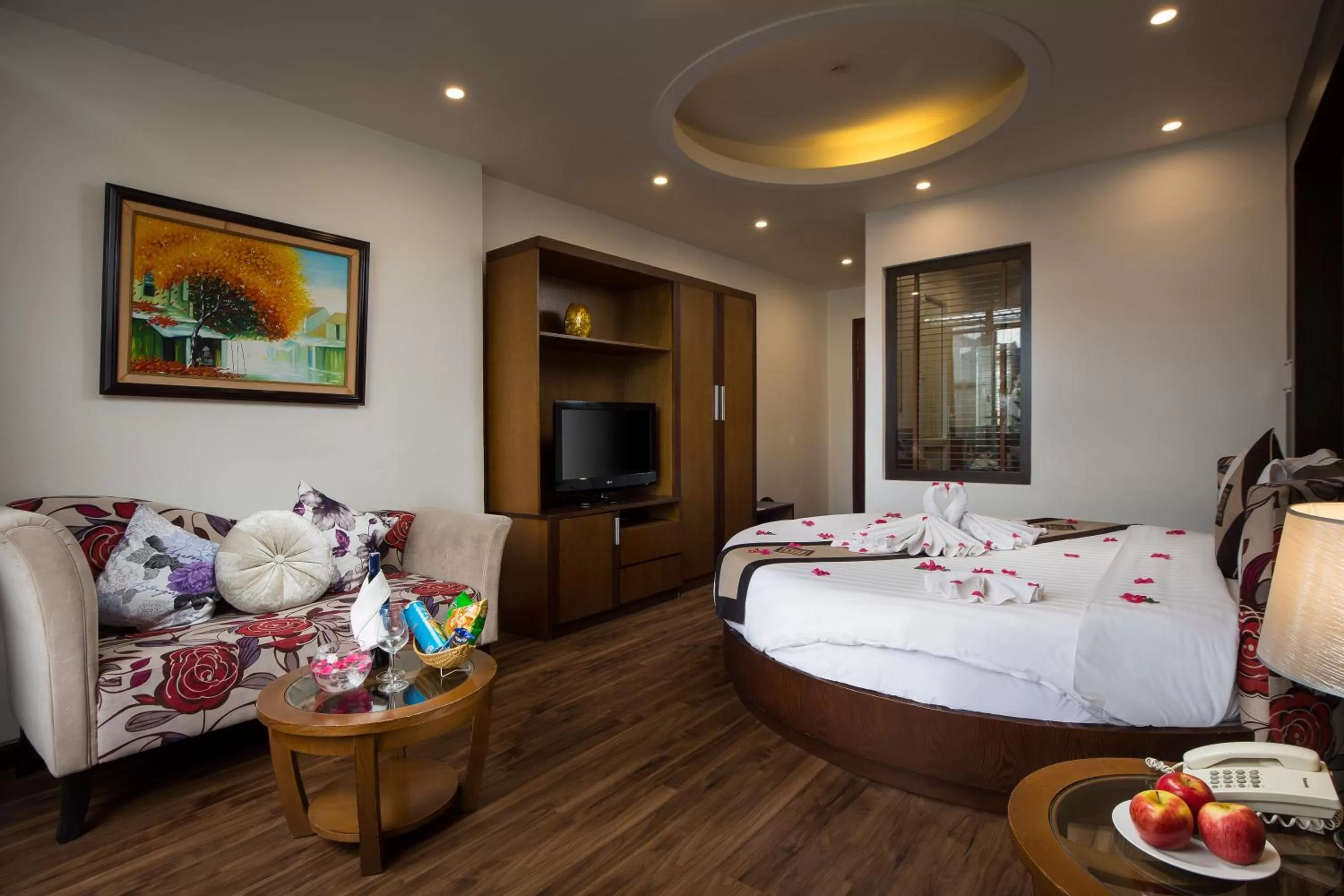 Photo of the whole room, Bed in Splendid Star Grand Hotel and Spa