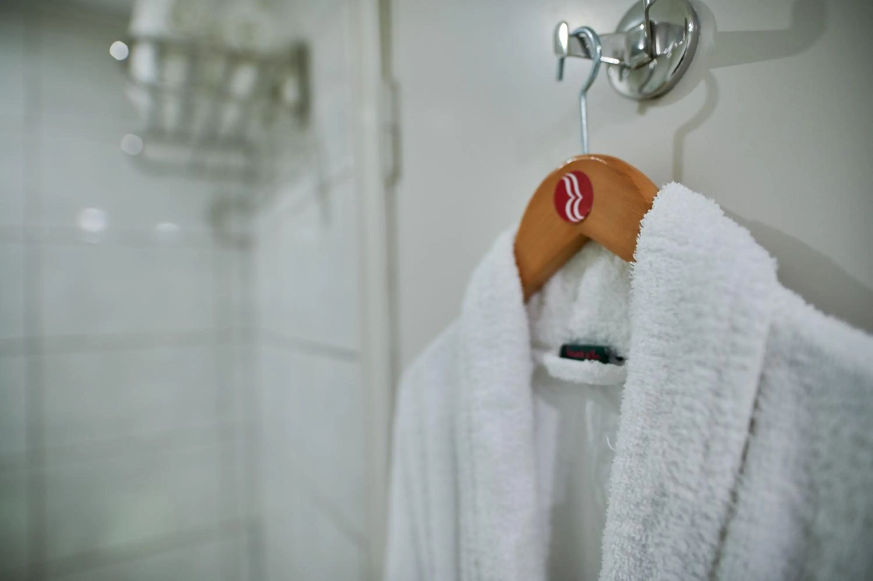 Bathroom in Ramada Plaza by Wyndham Thraki