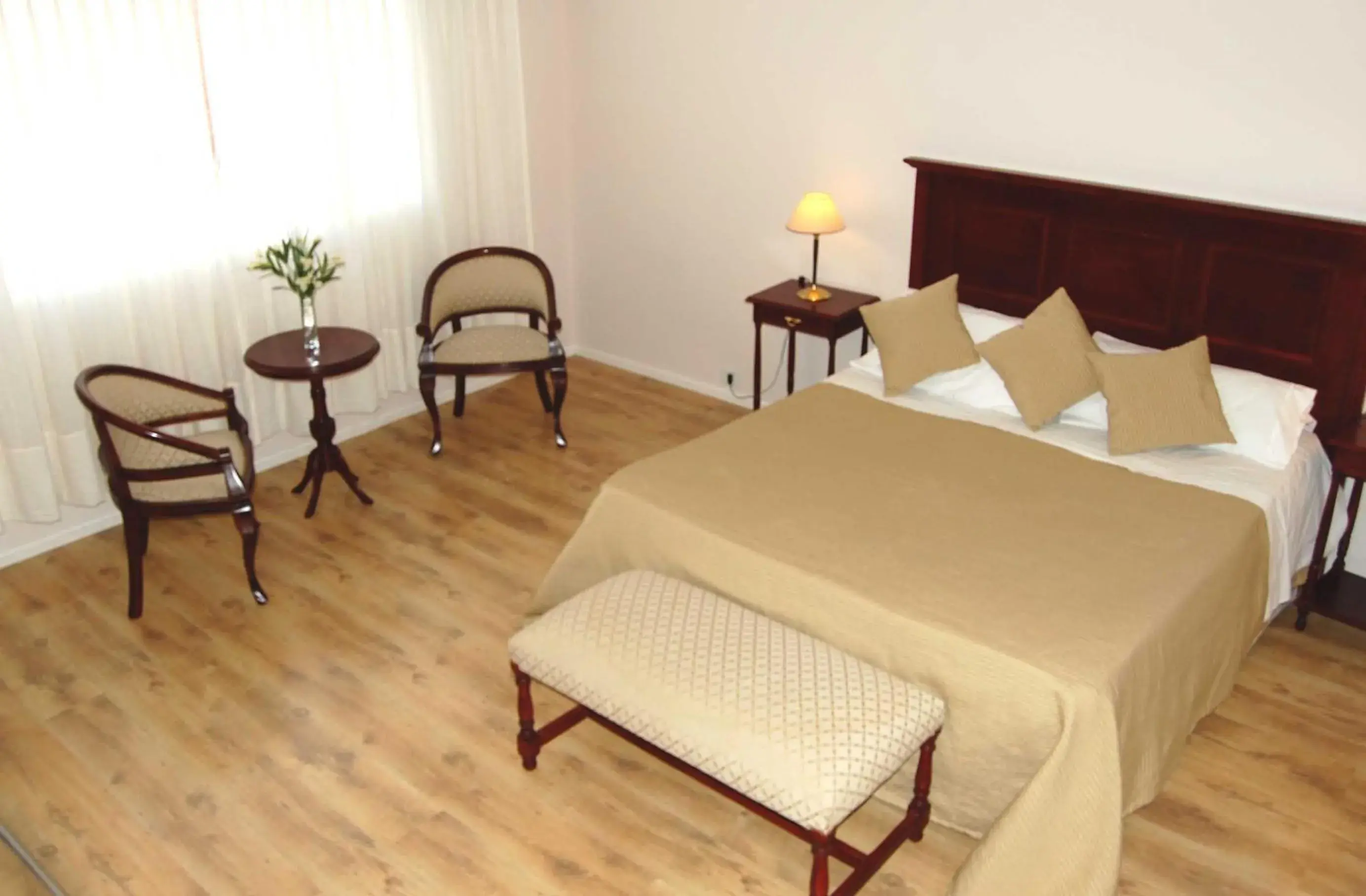 Superior Corner Room in Hotel Gran Madryn Superior Corner Room in Hotel Gran Madryn