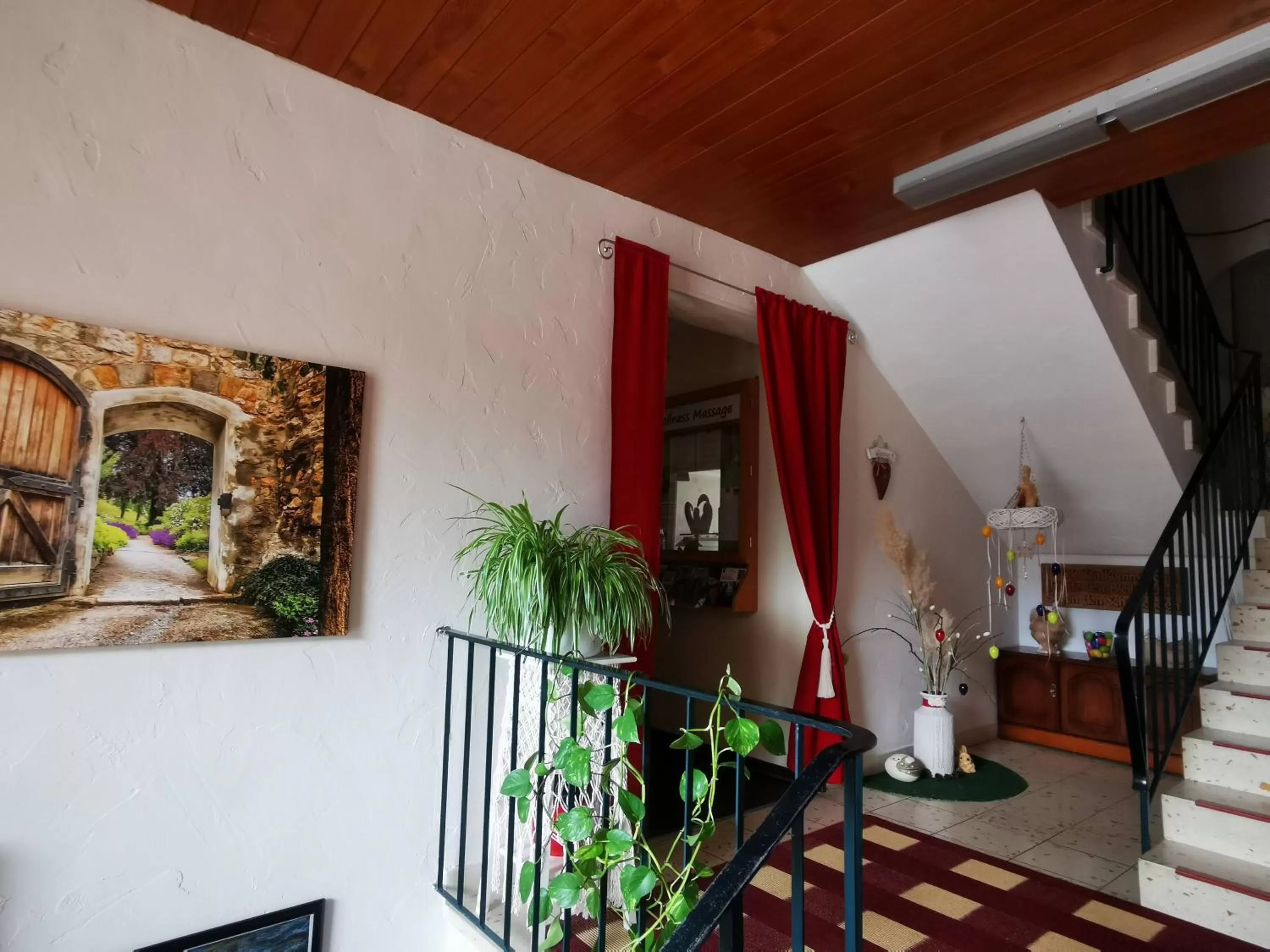 Facade/entrance in Haus Hubertus