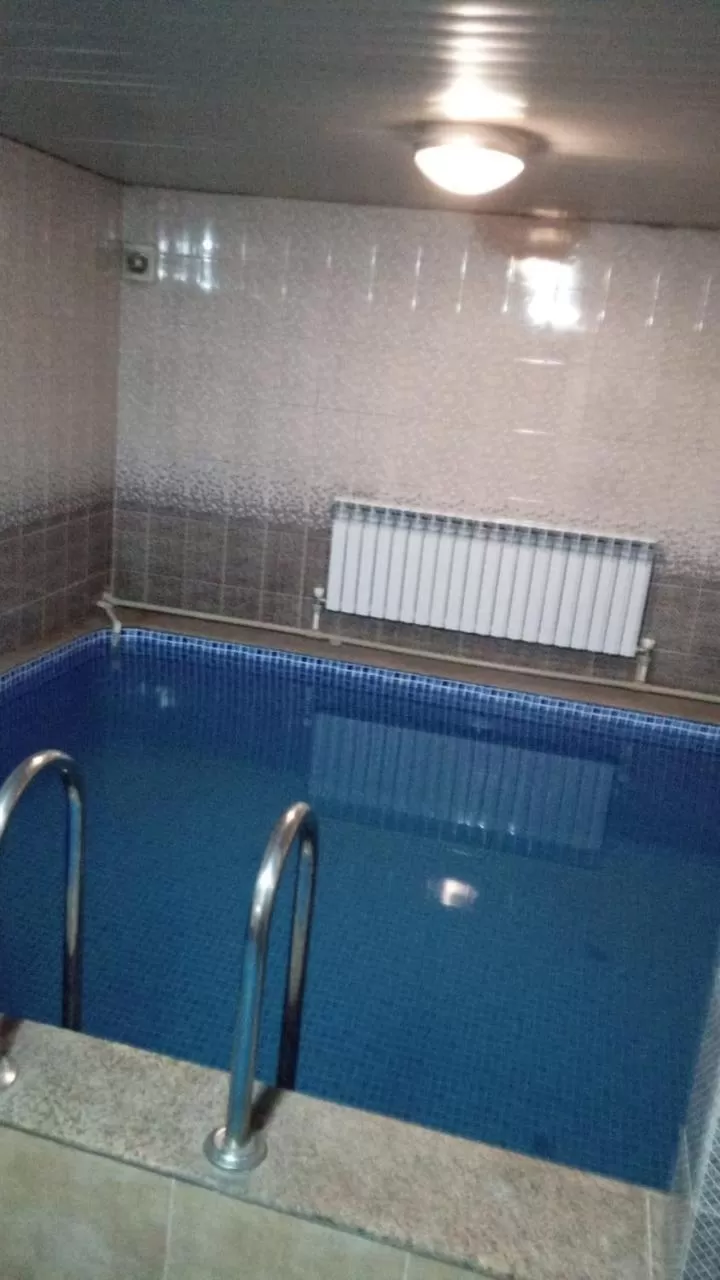 Swimming pool in Railway Hotel