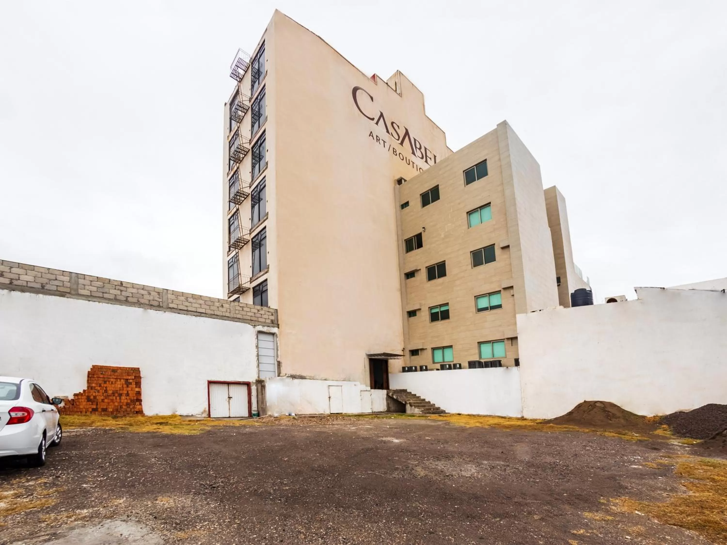 Property building in Casabella Art Boutique Hotel by Rotamundos