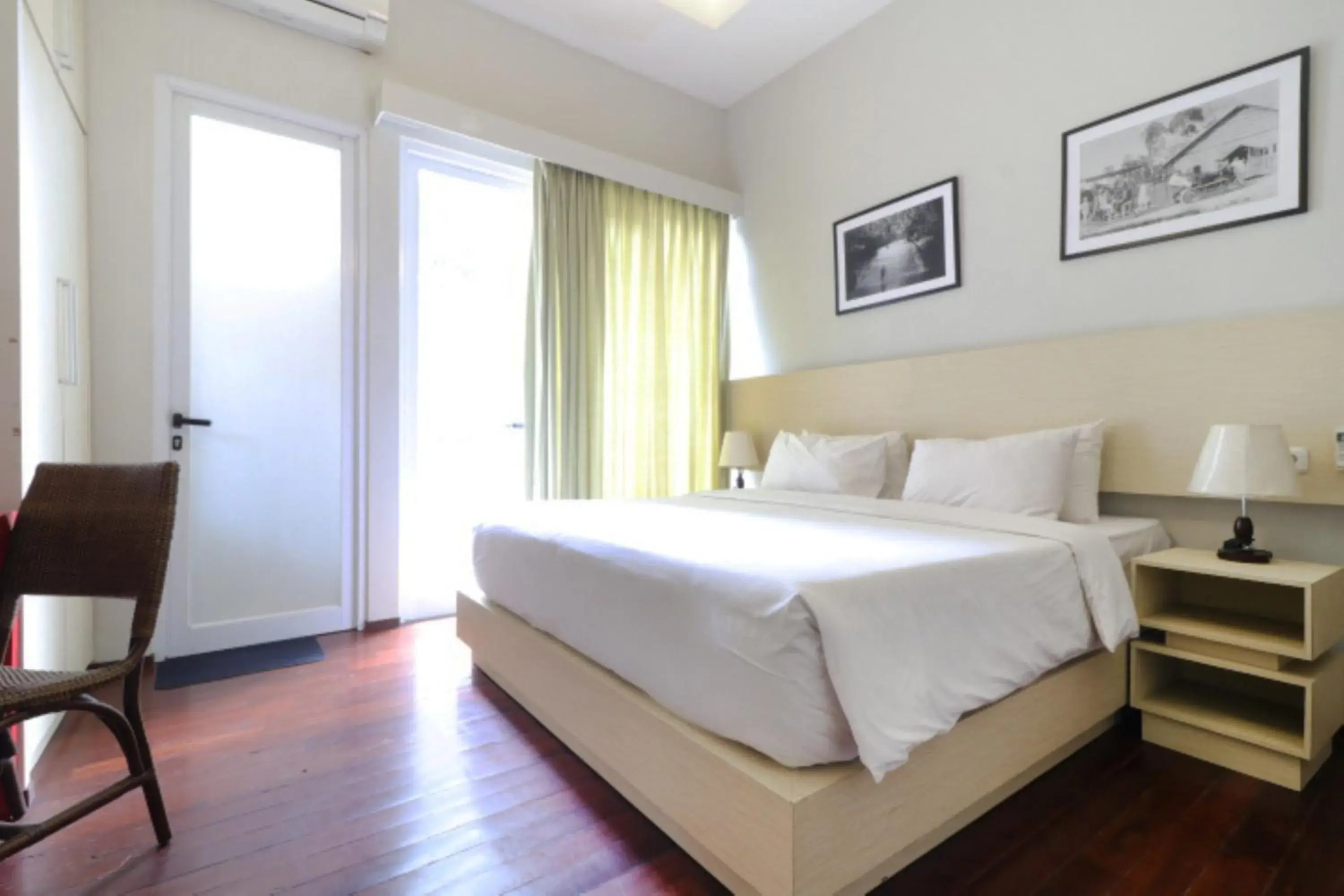 Deluxe Room in Pejaten Valley Residence Deluxe Room in Pejaten Valley Residence