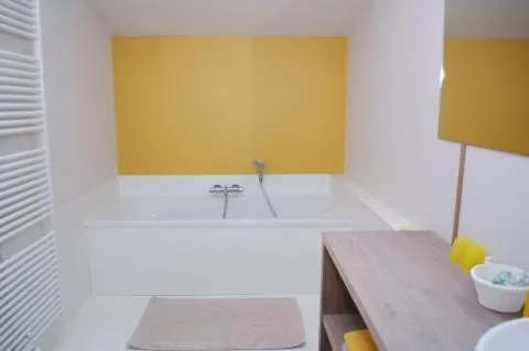 Bathroom in B&B Het Schaliënhof