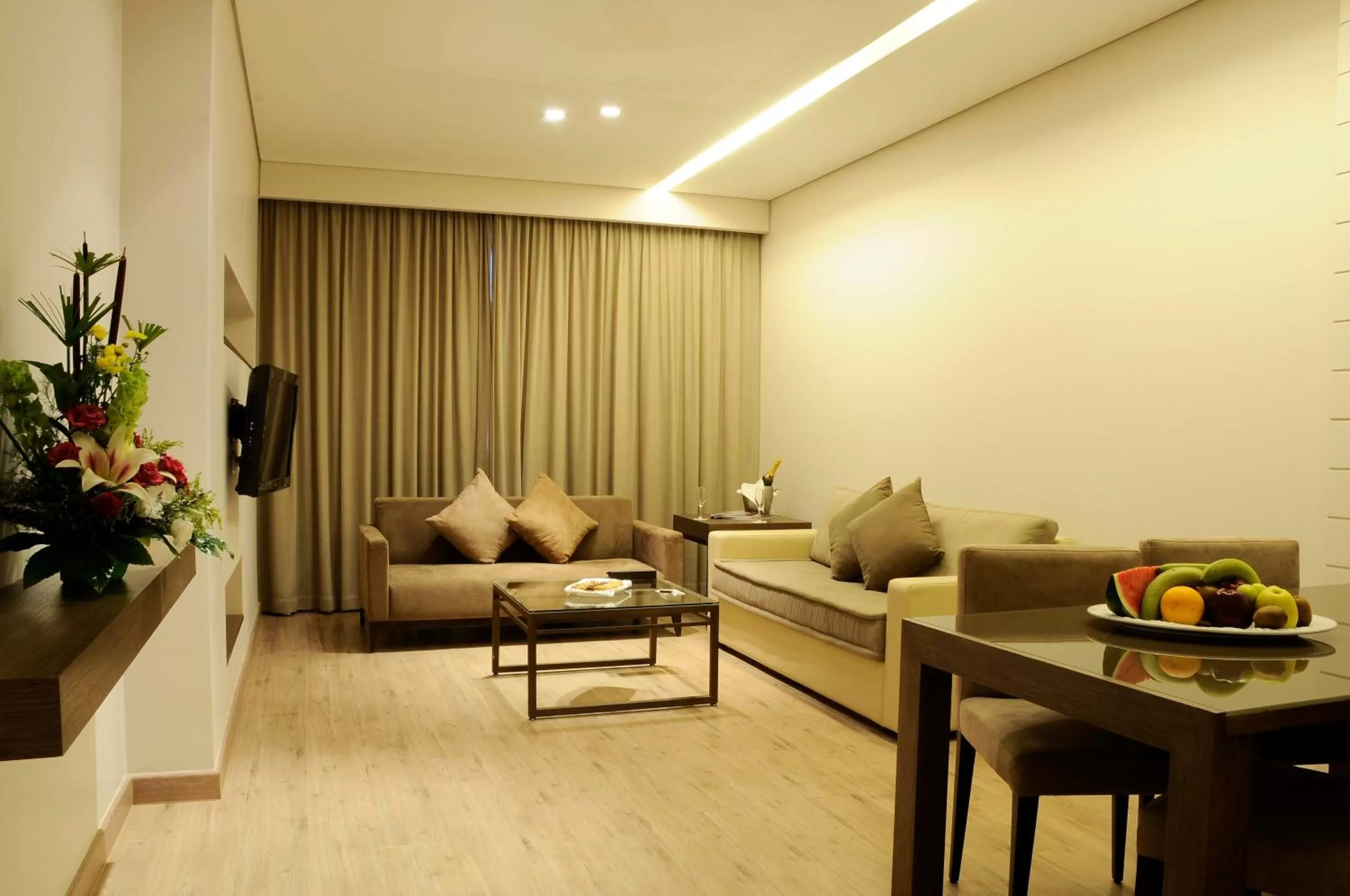 Living room, Seating Area in Country Lodge Hotel & Resort Beirut