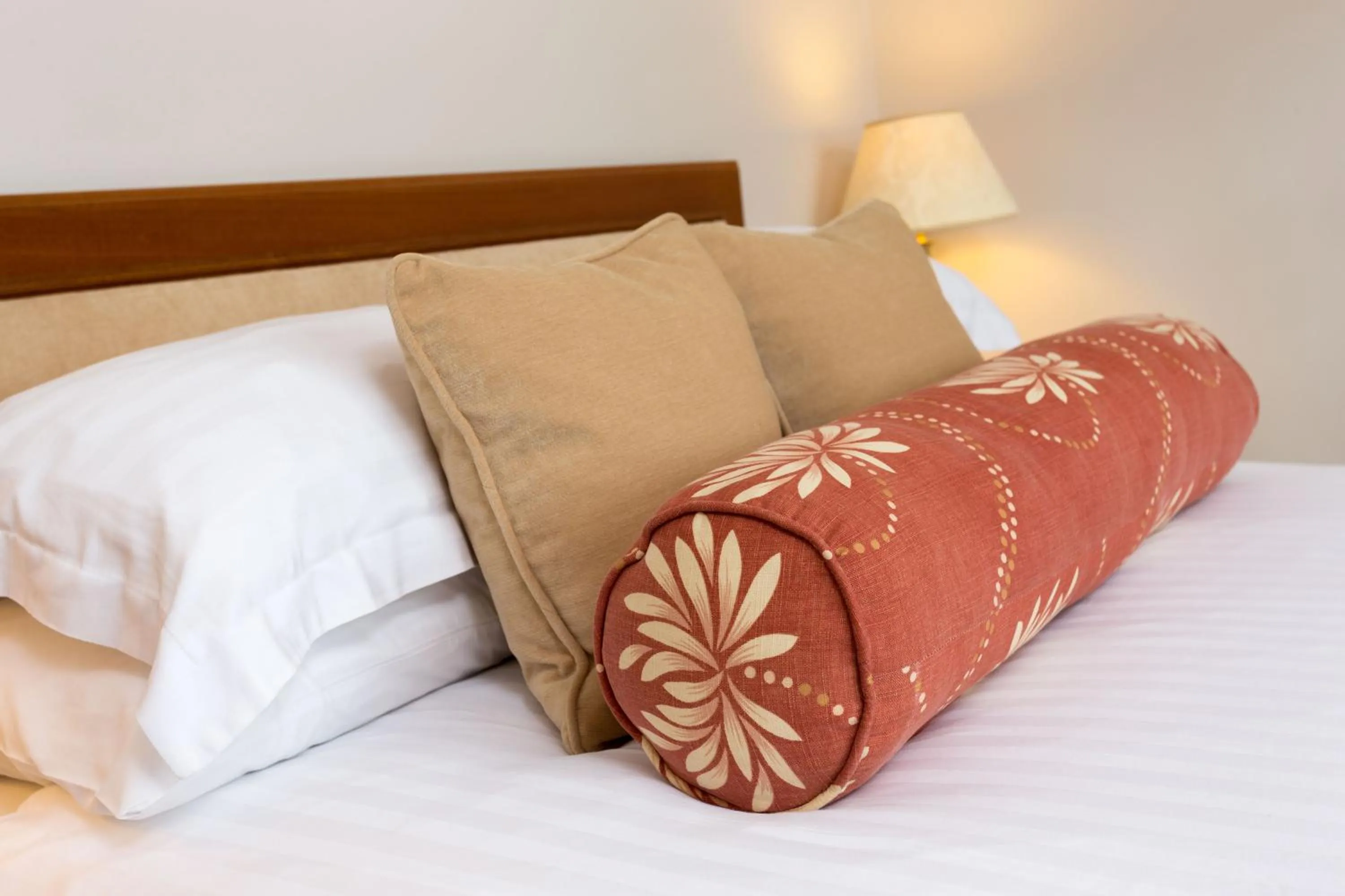 Bed in Best Western Sysonby Knoll Hotel