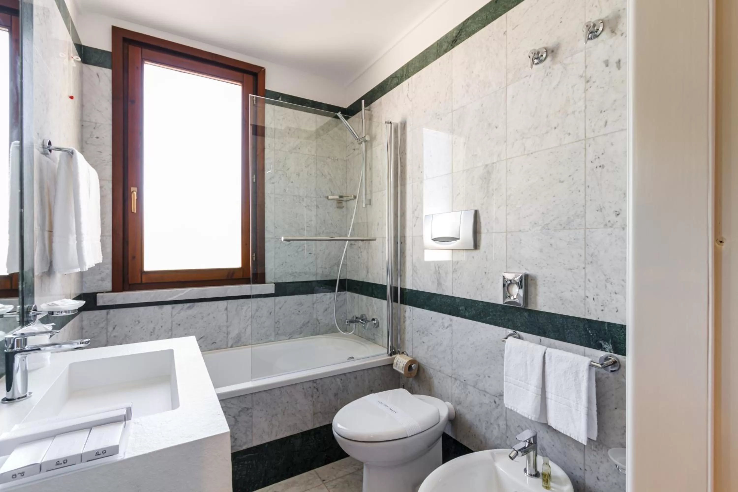 Bathroom in Seawater Hotel Bio & Beauty Spa