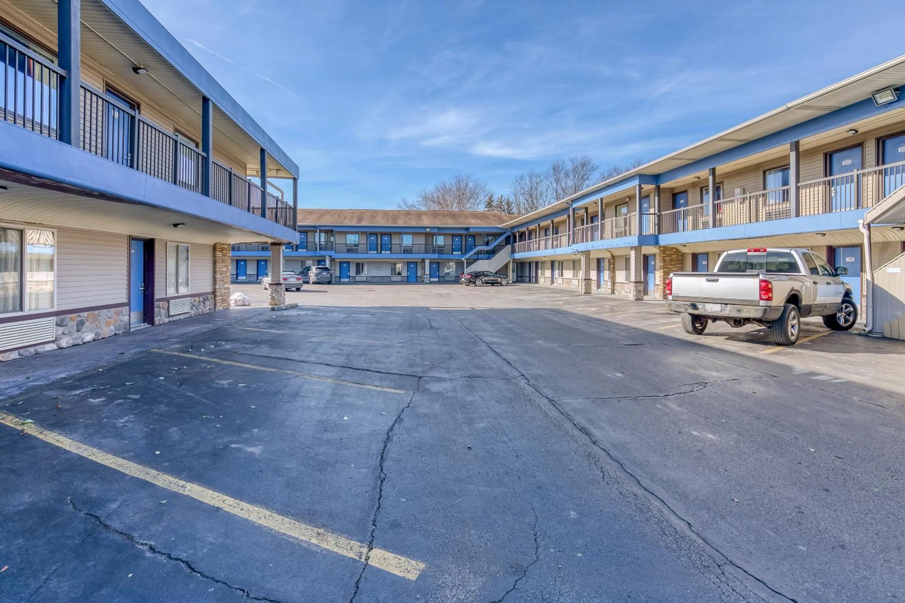 Property building in FairBridge Inn Express North Lima