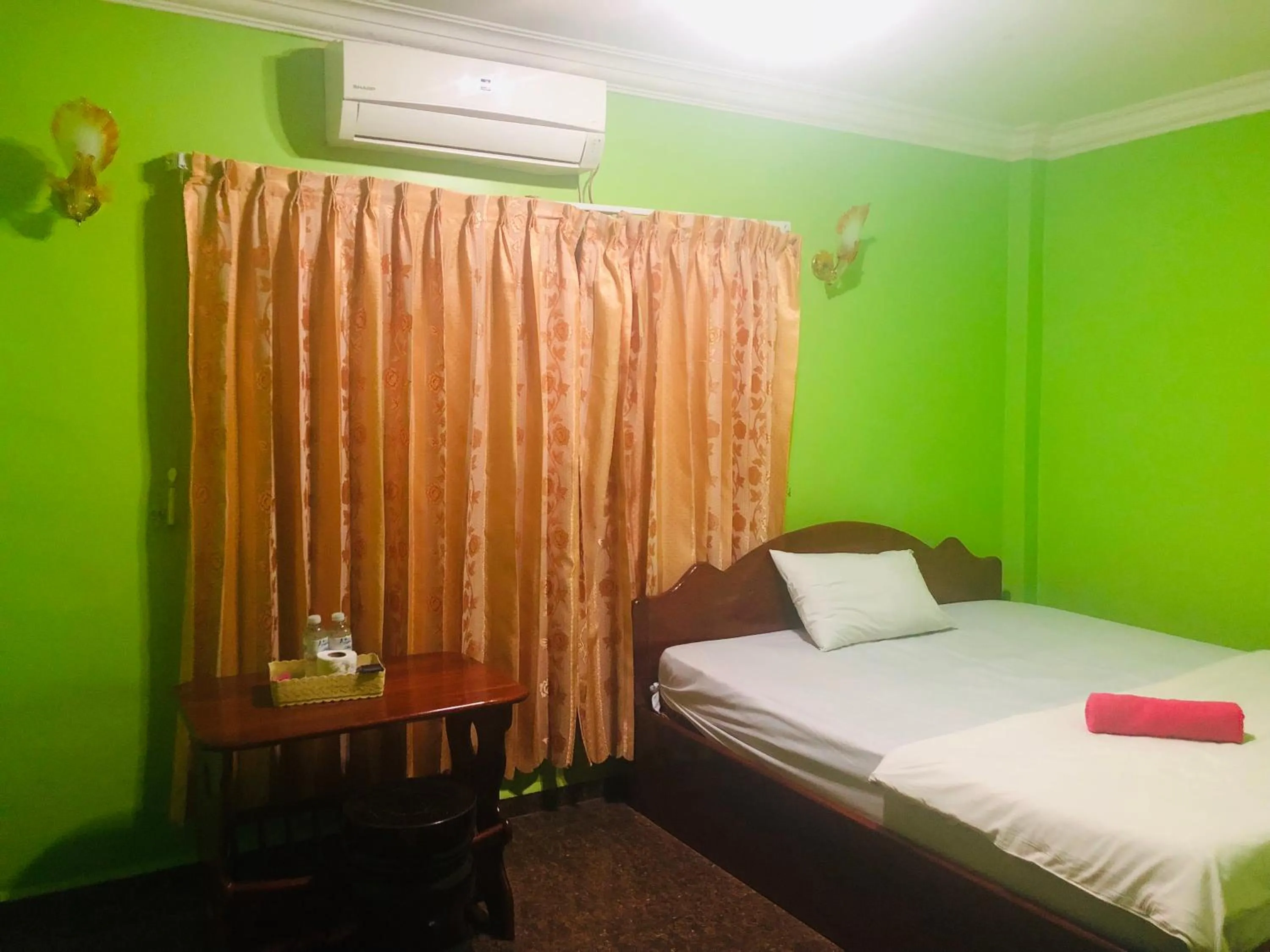 Bedroom, Bed in Sam So Guesthouse