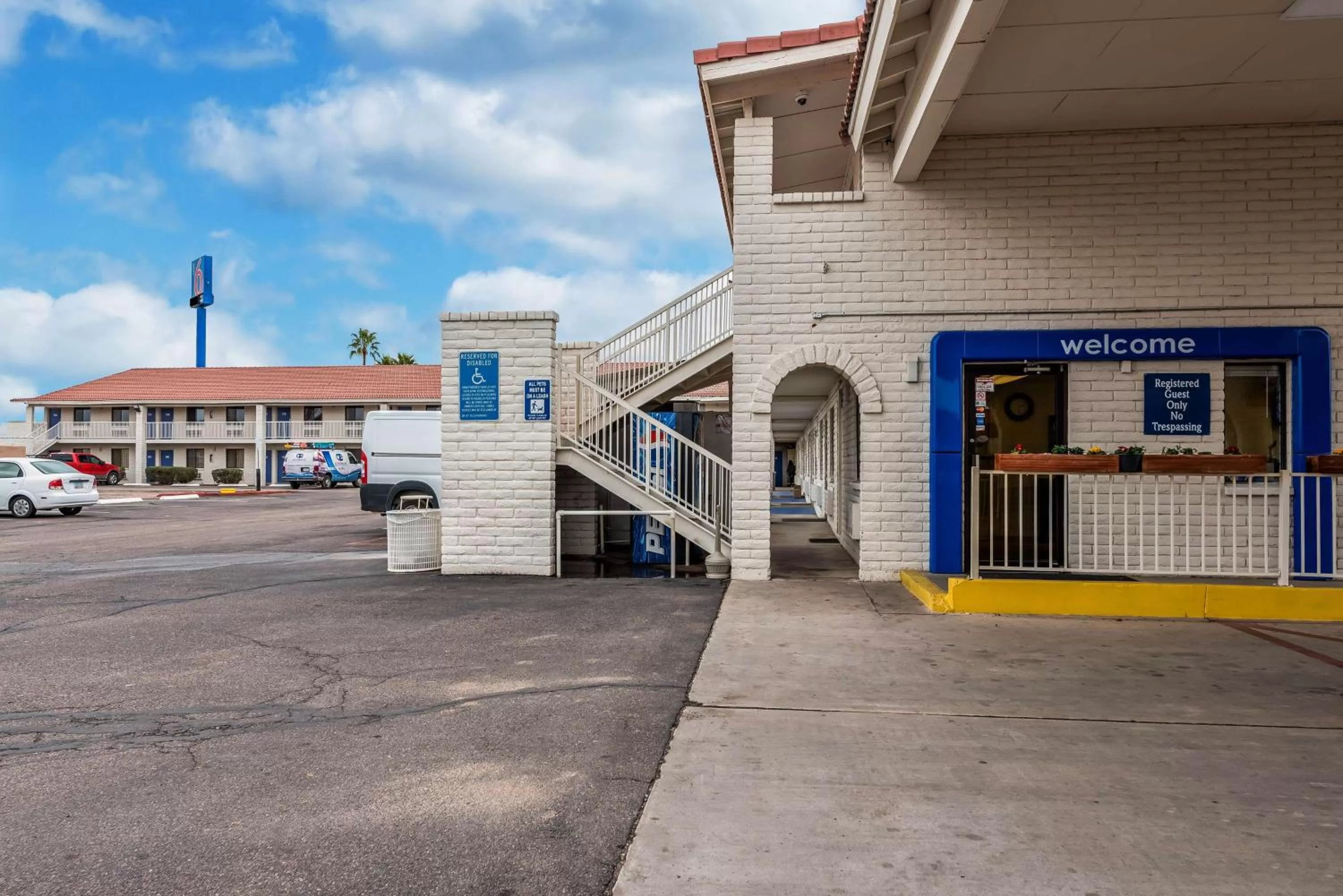Property building in Motel 6 Eloy Arizona Casa Grande