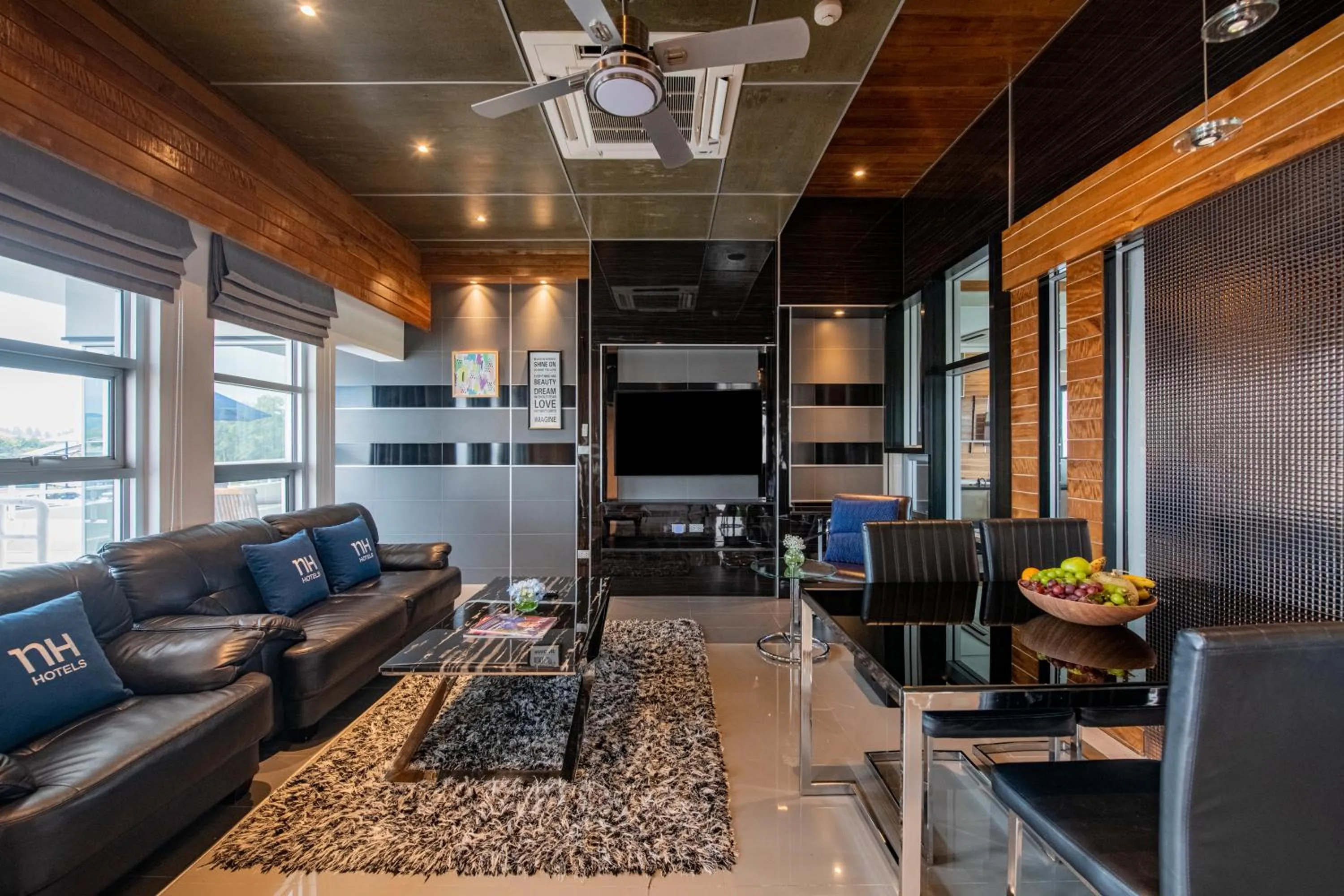 Seating area in NH Boat Lagoon Phuket Resort