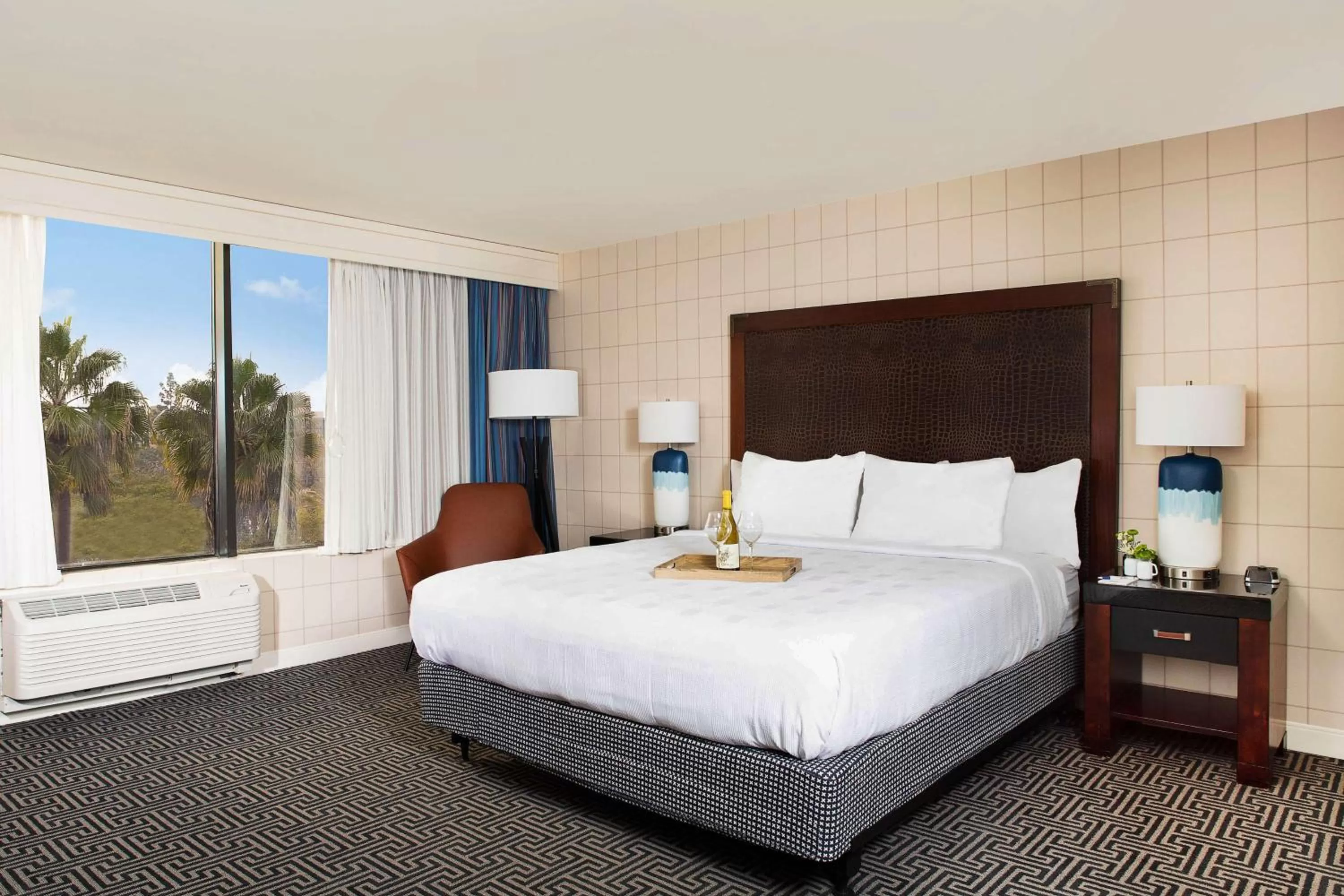 Photo of the whole room, Bed in Hotel Lulu, BW Premier Collection