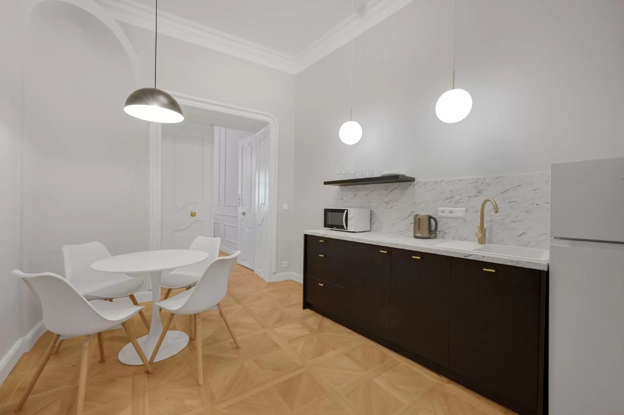 Kitchen or kitchenette in Palace Apartments