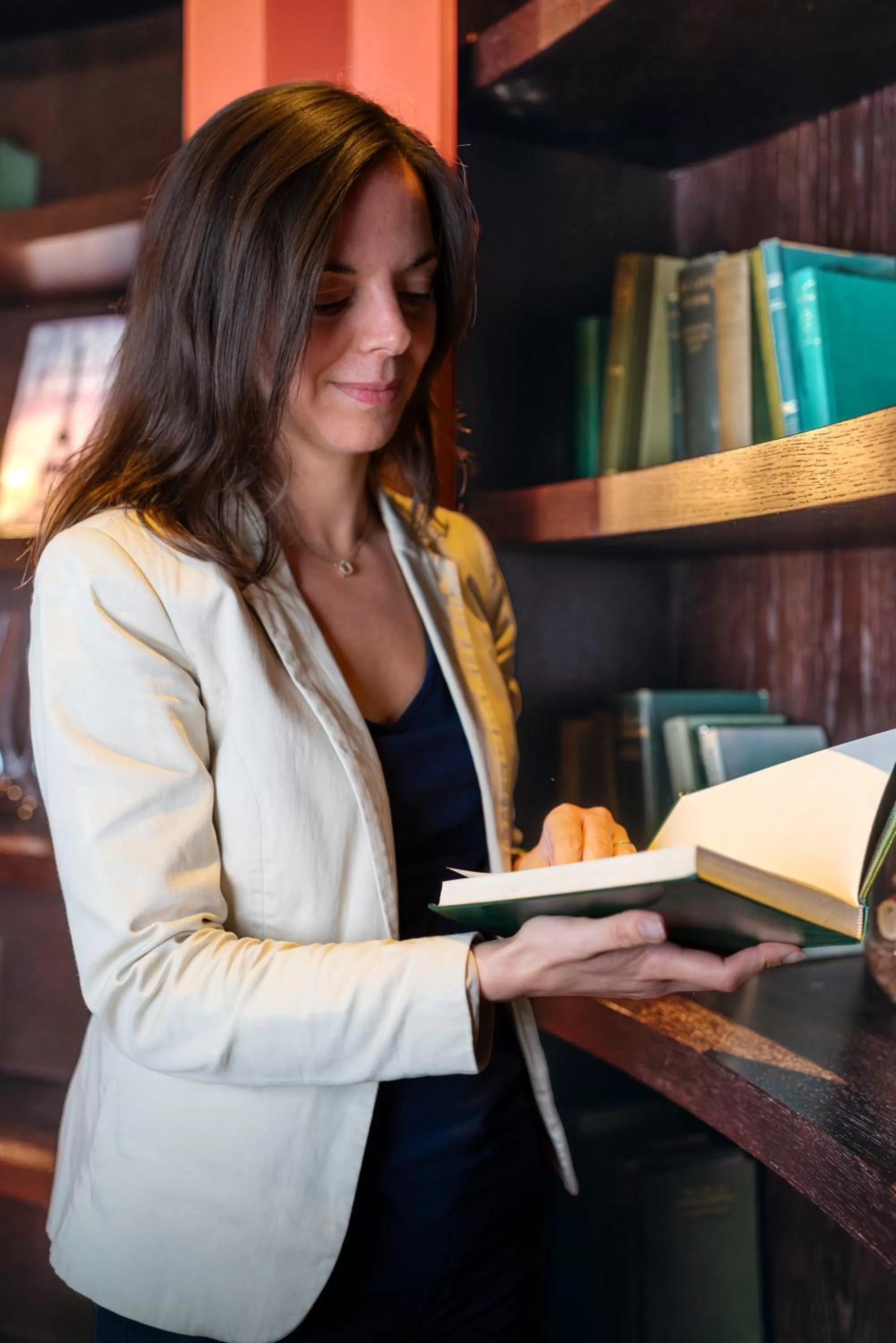 Library in Nest Hotel Paris la Défense - MGallery Collection