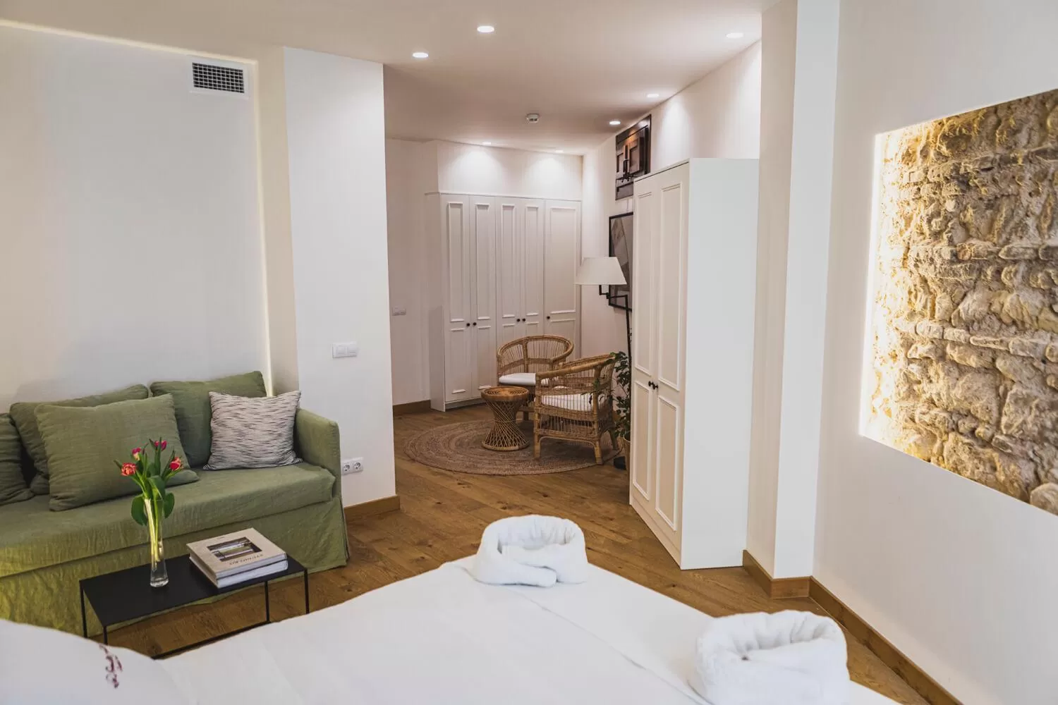 Photo of the whole room, Bed in La Ermita Suites - Único Hotel Monumento de Córdoba