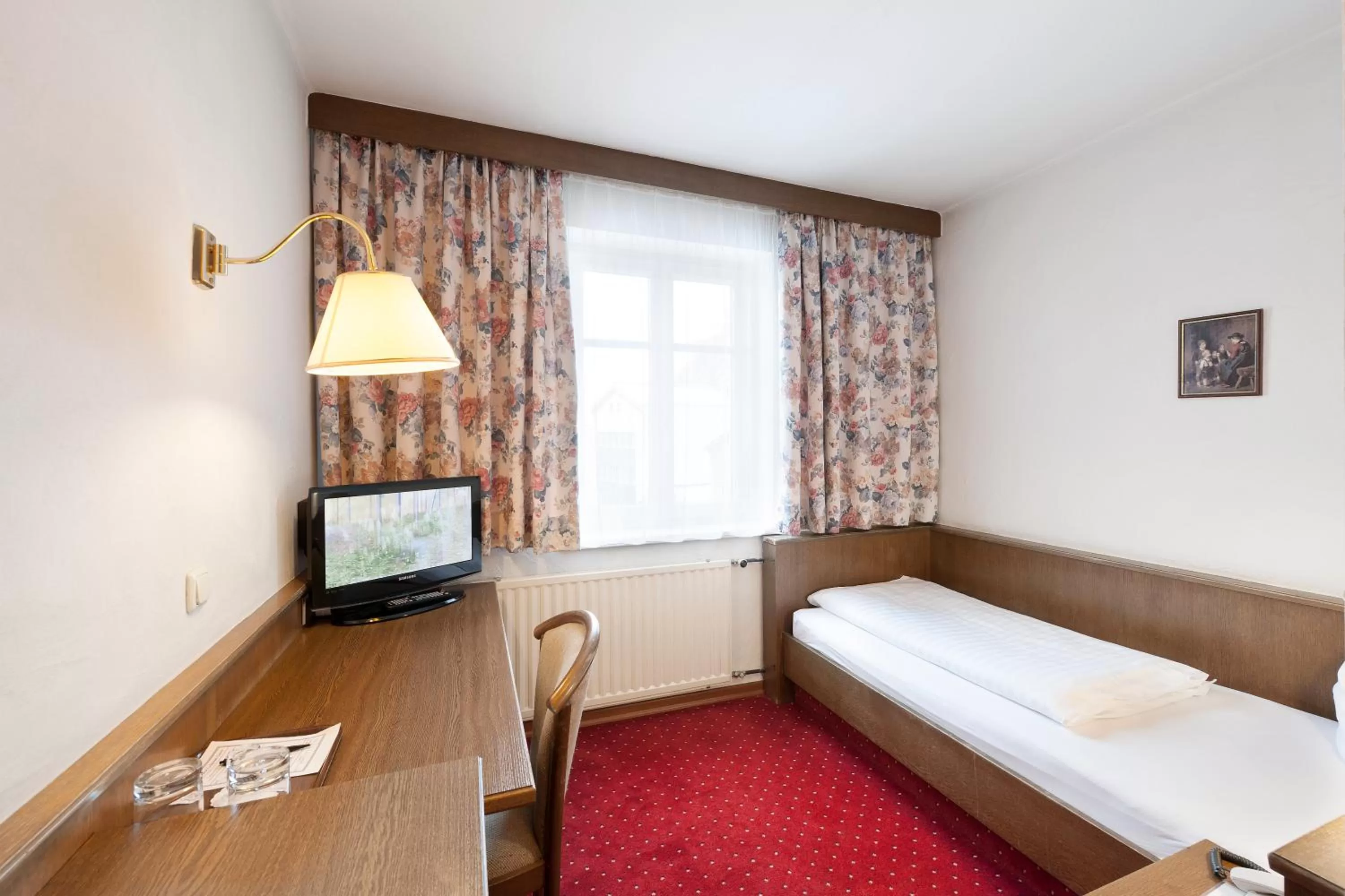 Photo of the whole room, Bed in Hotel Goldener Löwe