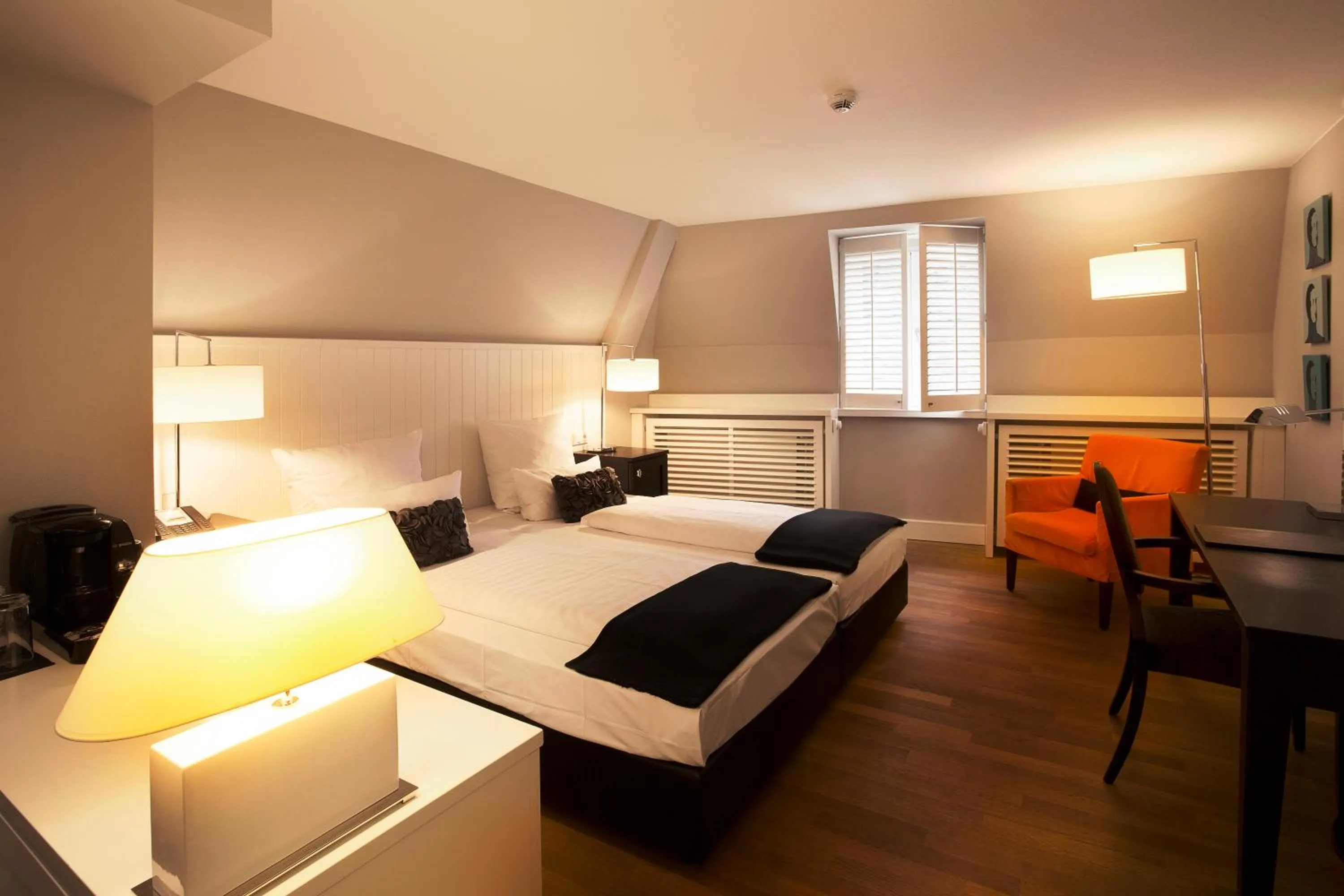 Photo of the whole room, Bed in Hotel Victoria